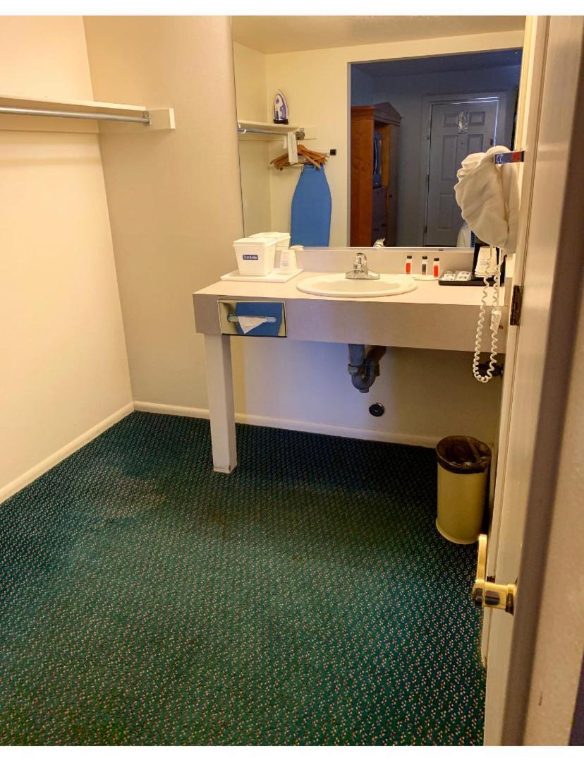 Travelodge by Wyndham Cedar City photo 17