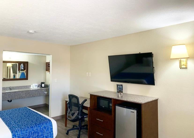 Travelodge by Wyndham Cedar City photo 12
