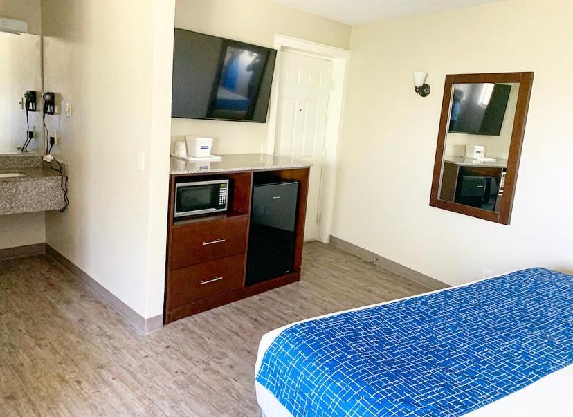 Travelodge by Wyndham Cedar City photo 10