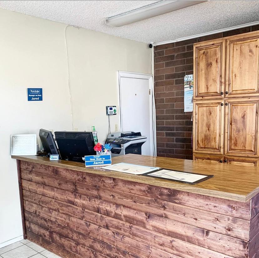 Travelodge by Wyndham Cedar City photo 9