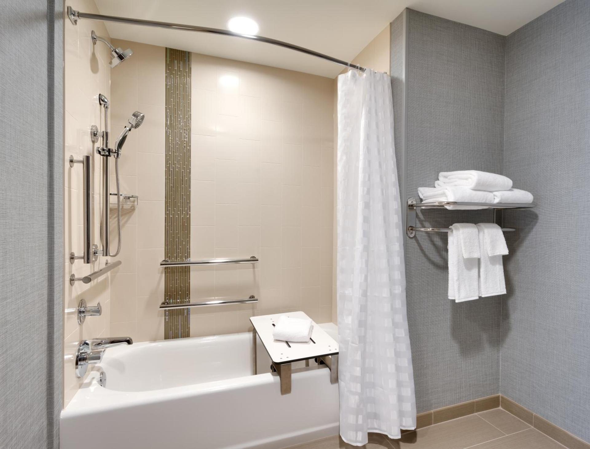 Hyatt Place Anchorage-Midtown photo 6