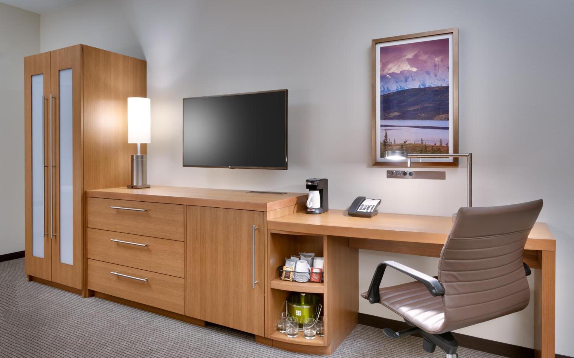 Hyatt Place Anchorage-Midtown photo 10