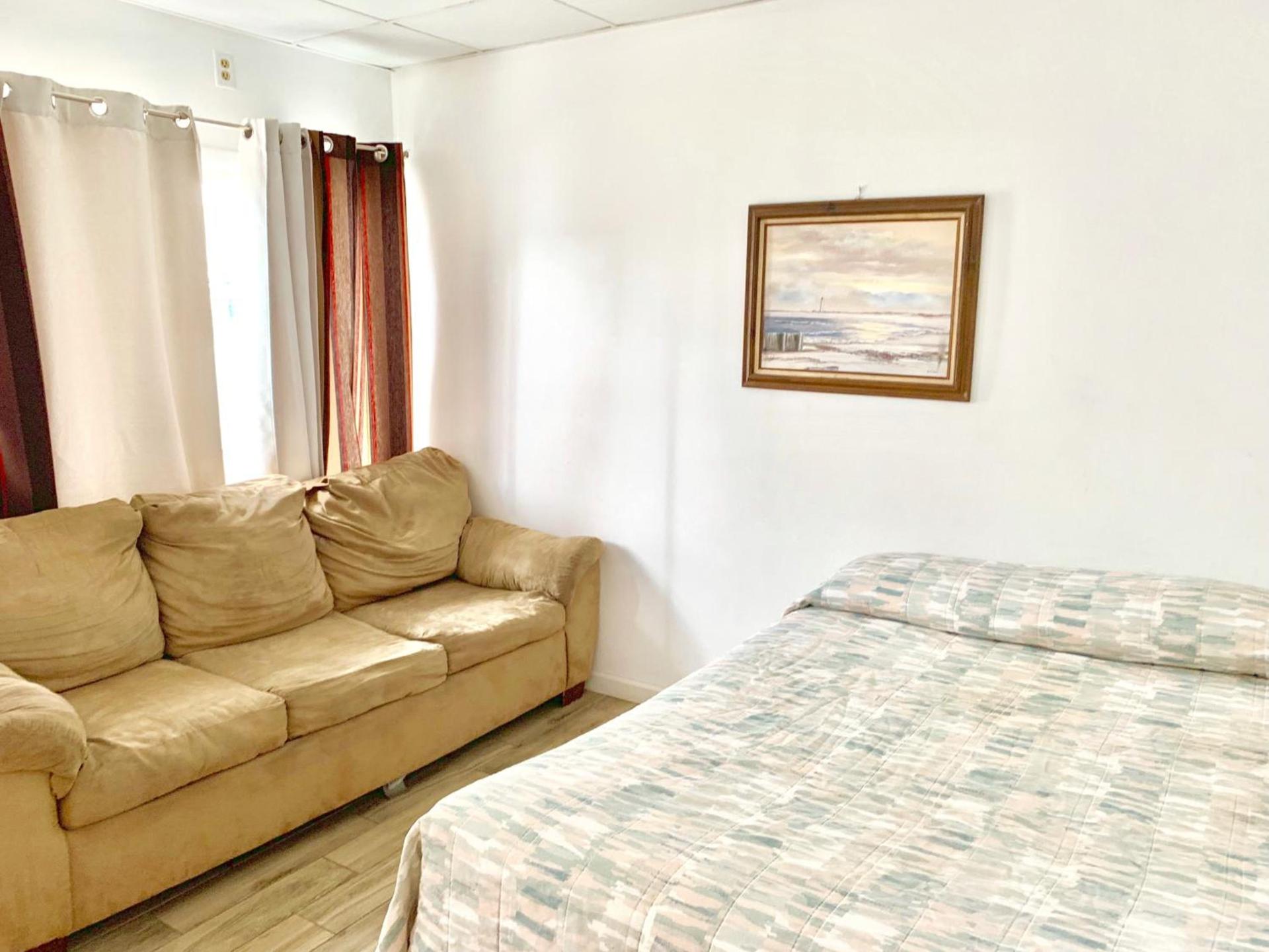 White Caps Motel photo 29