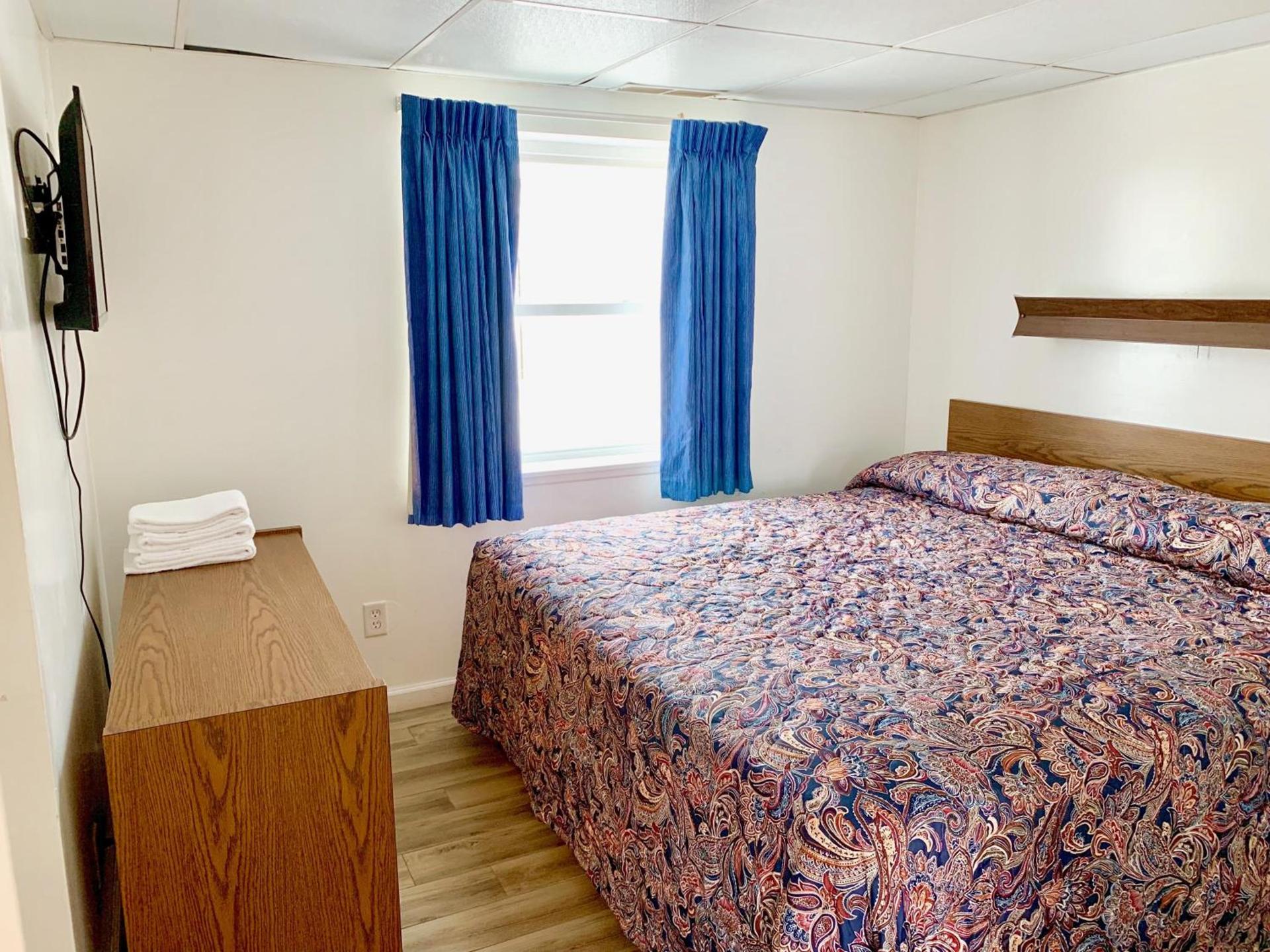 White Caps Motel photo 18