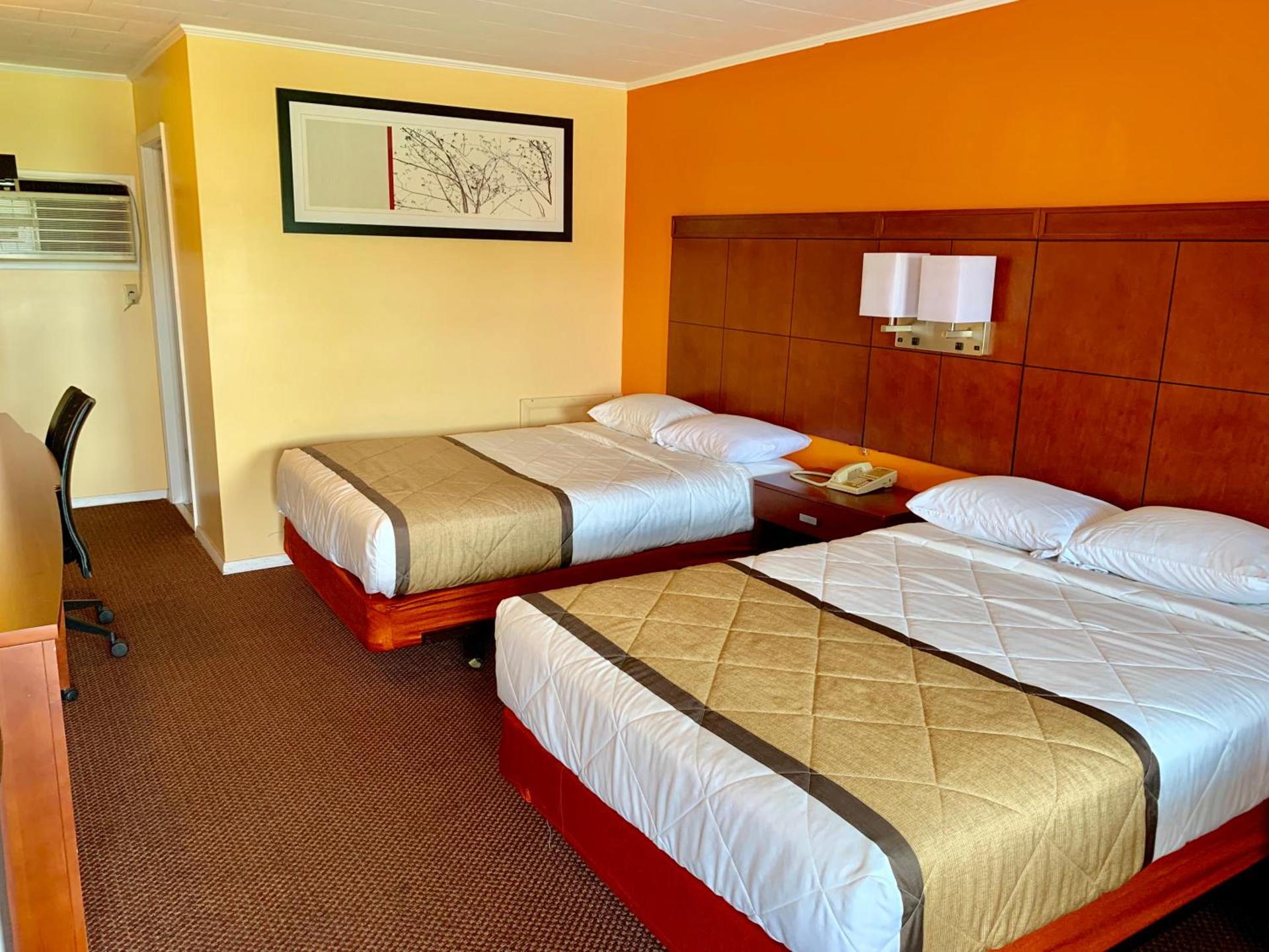 Budget Inn Mifflintown photo 9