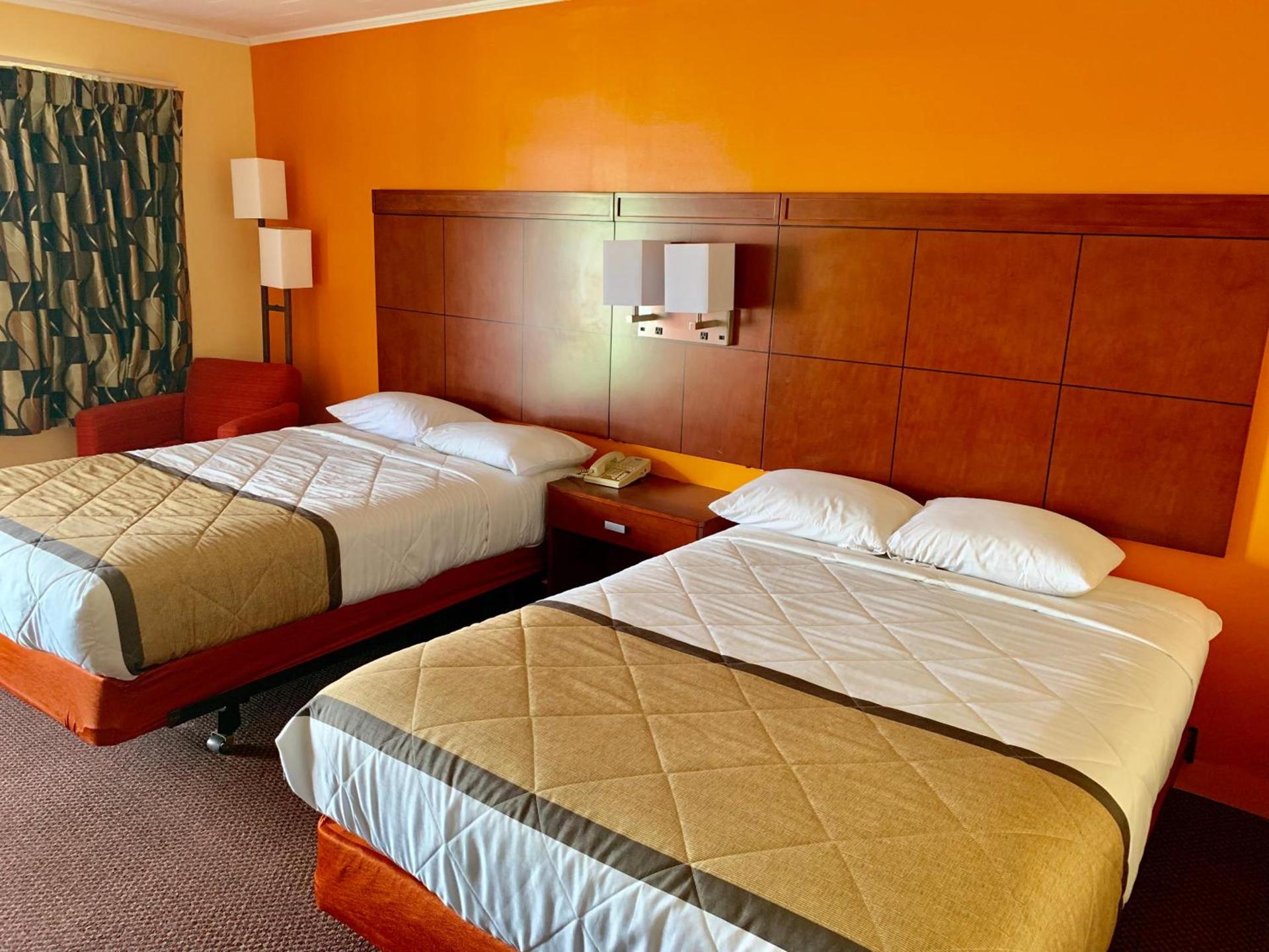 Budget Inn Mifflintown photo 7