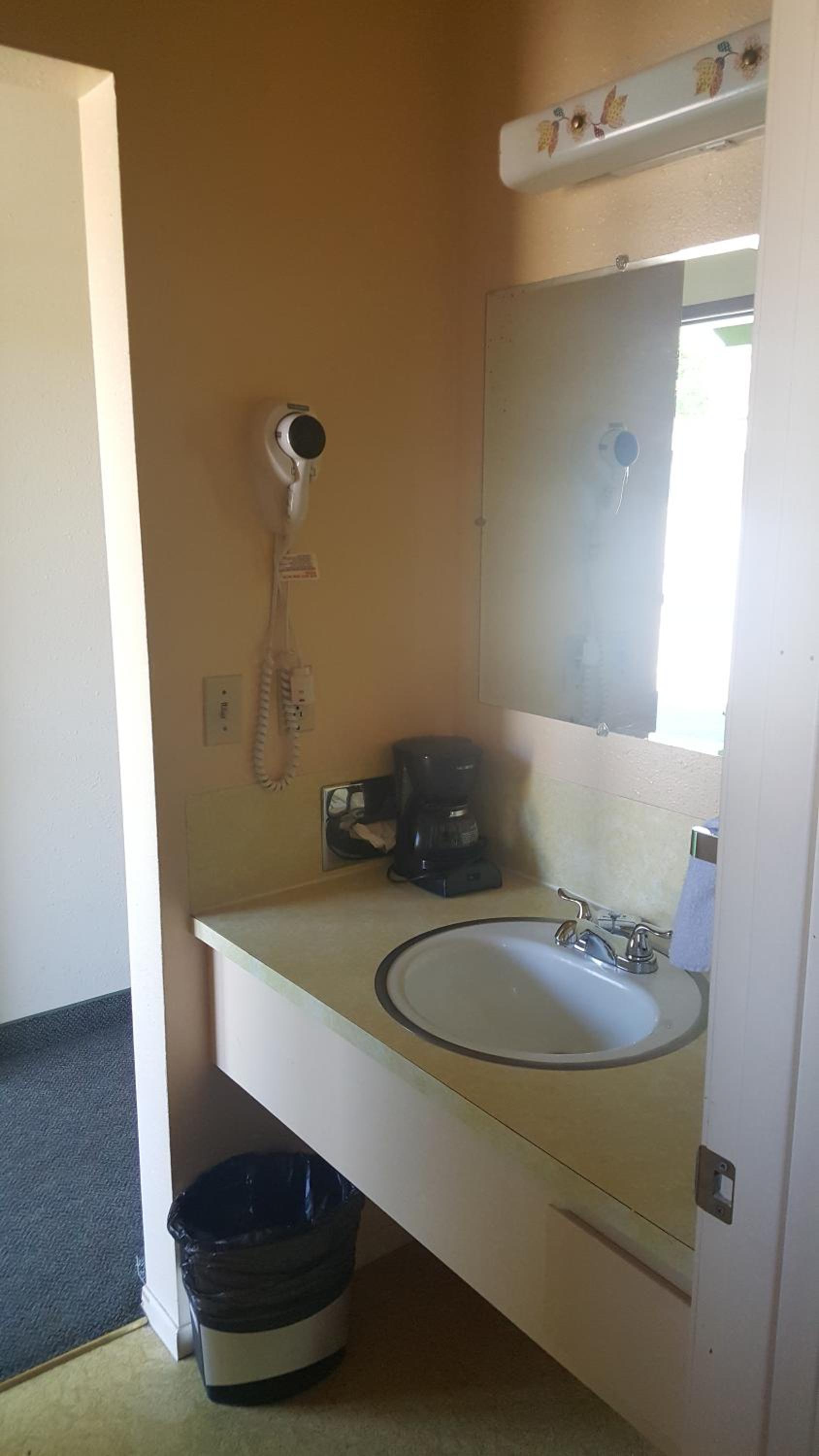 Safari Inn Motel photo 19