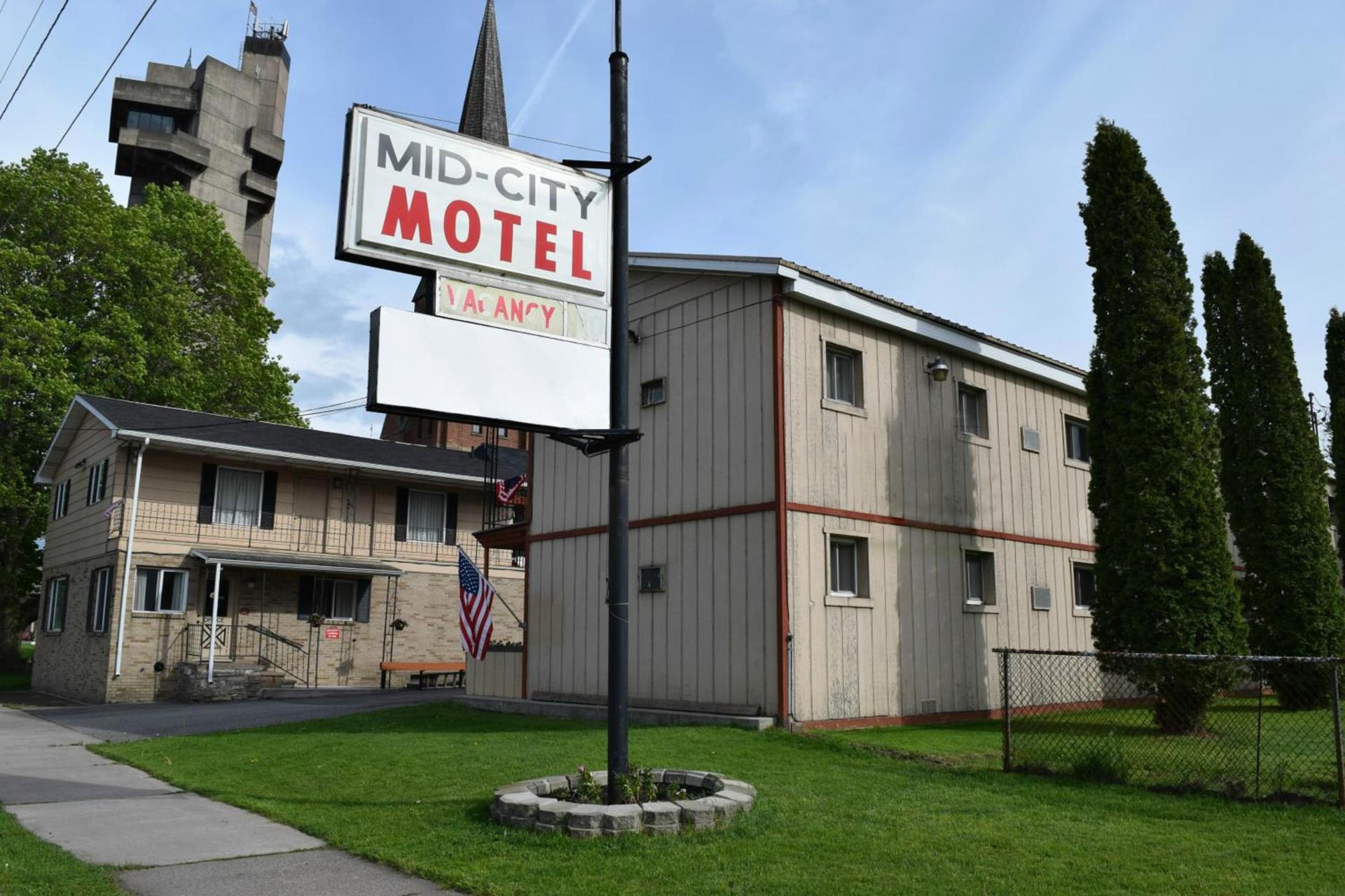 Mid-City Motel photo 2