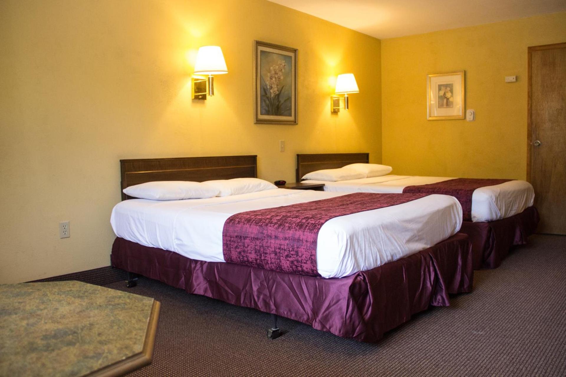 Fran Cove Motel photo 32