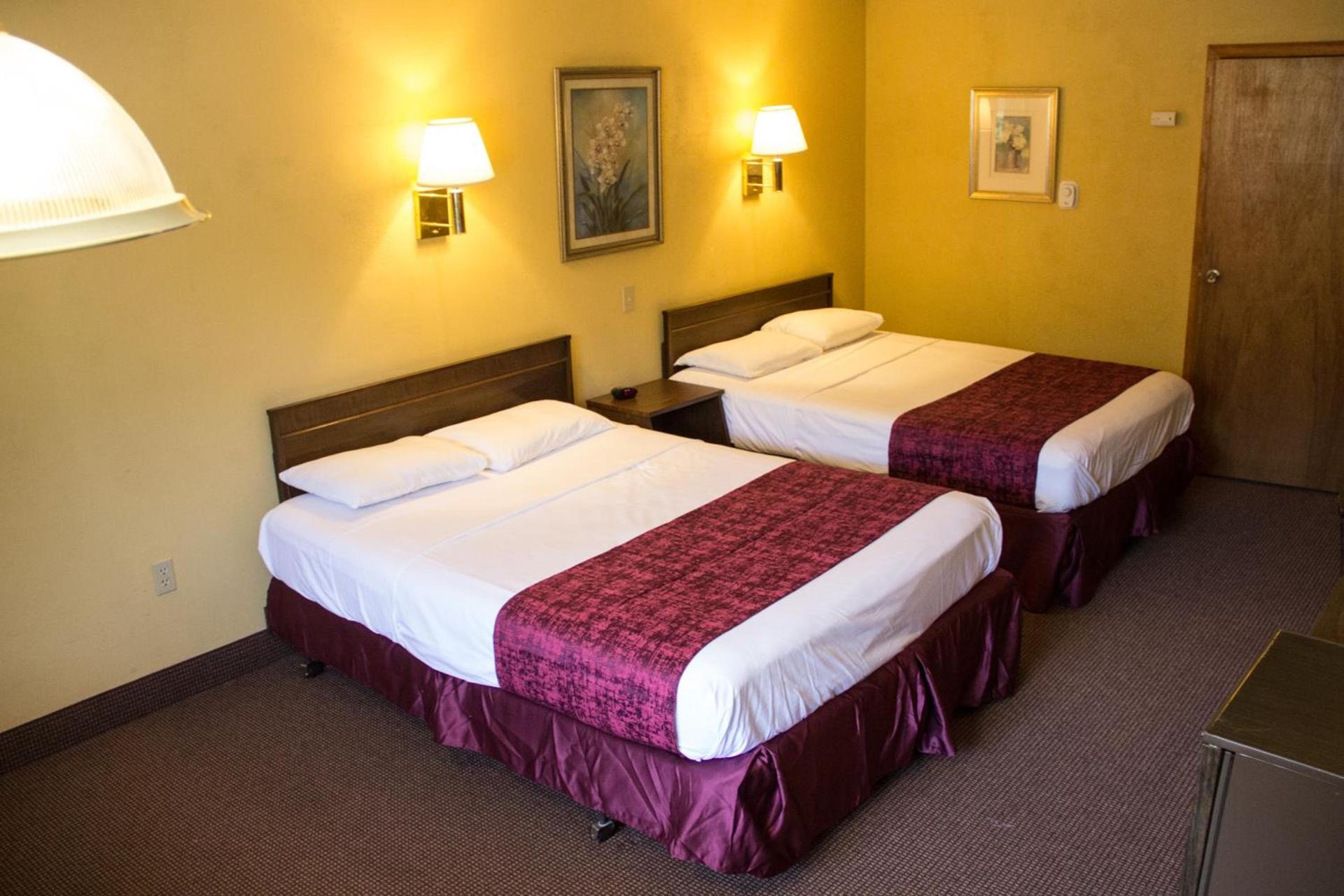 Fran Cove Motel photo 29