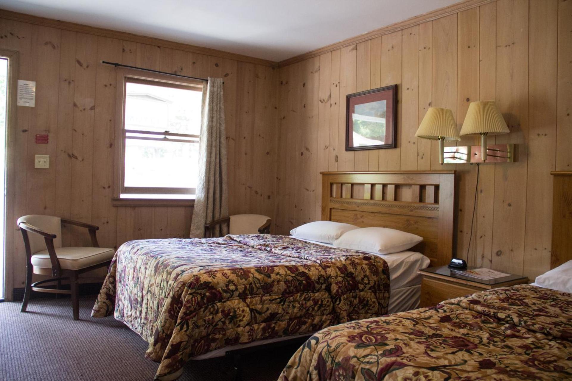 Fran Cove Motel photo 20