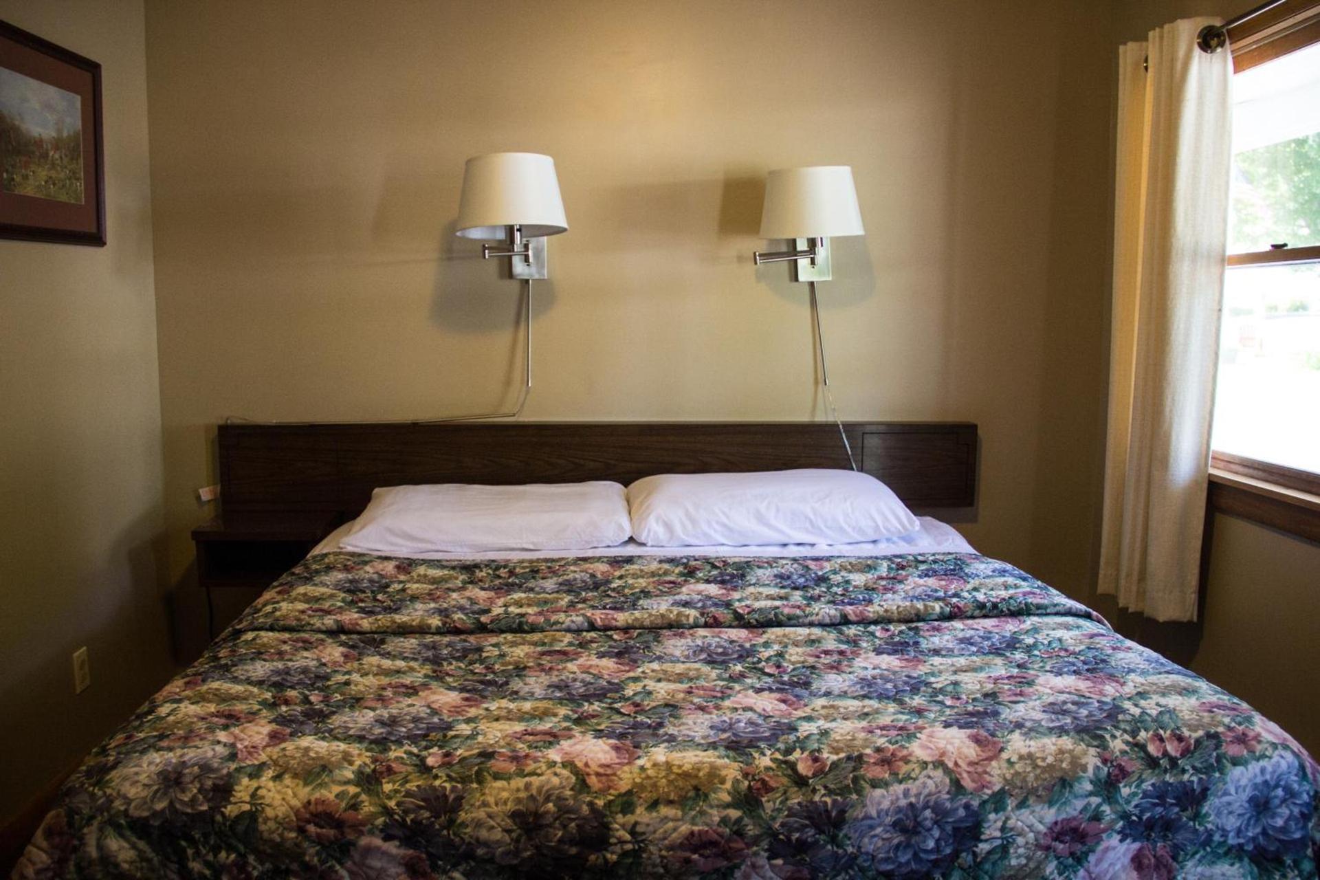 Fran Cove Motel photo 17