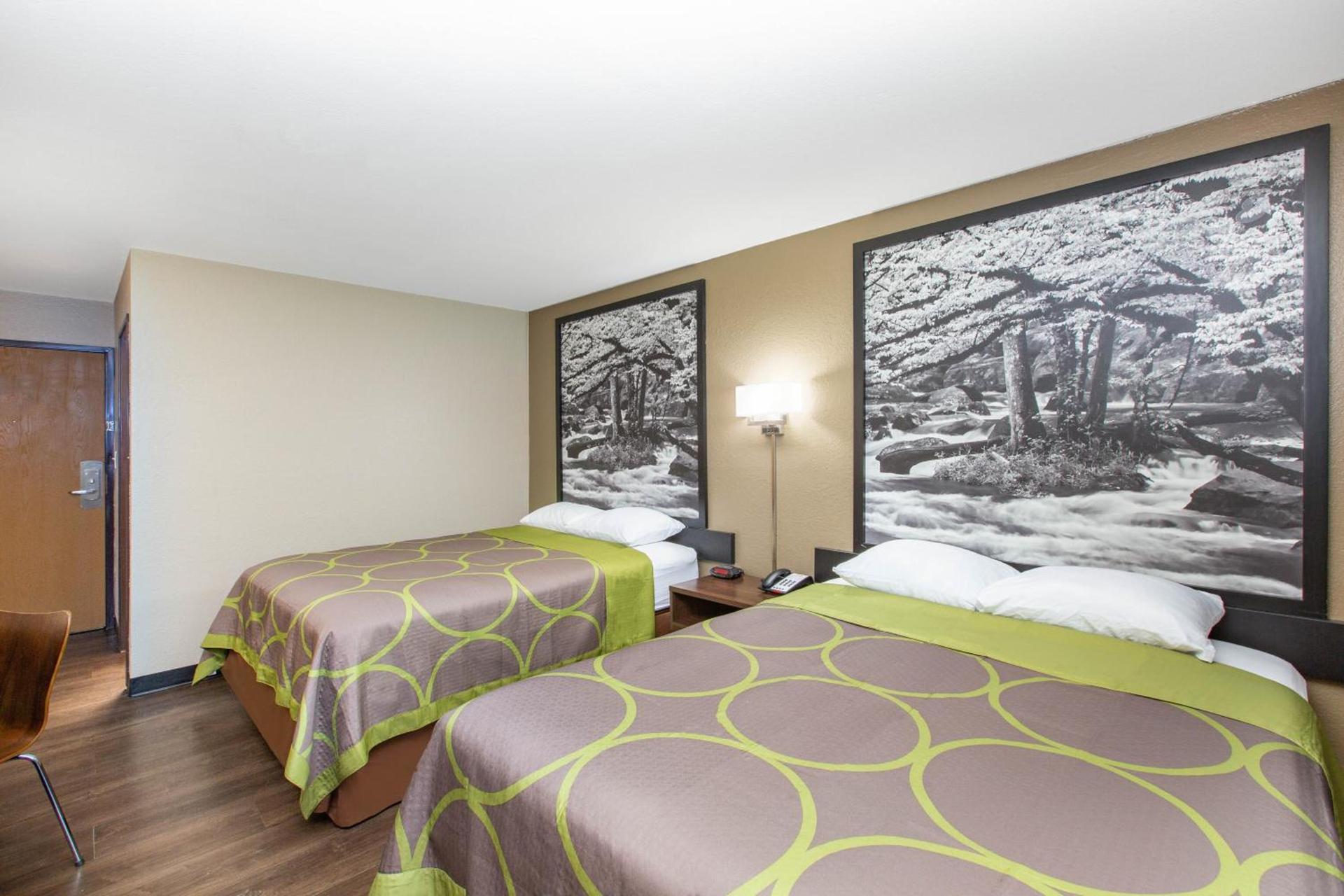 Super 8 by Wyndham Chattanooga Lookout Mountain TN photo 27