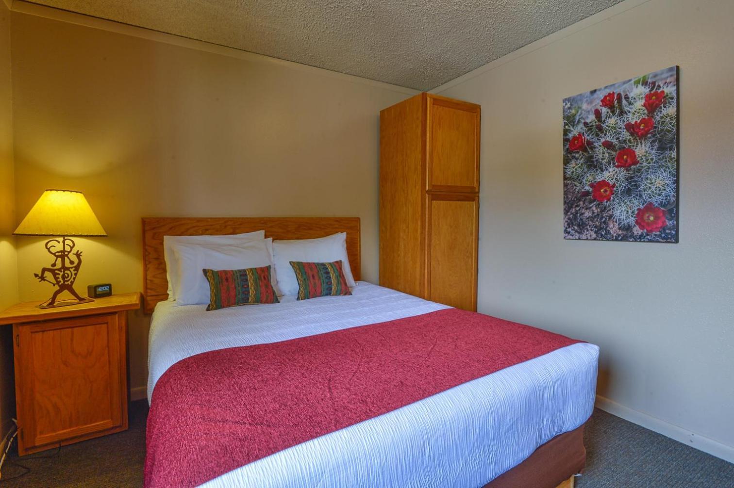 Rustic Inn photo 43