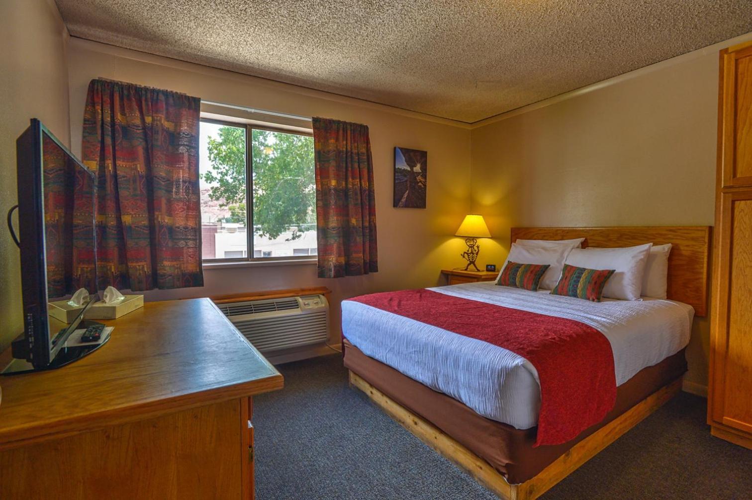 Rustic Inn photo 40