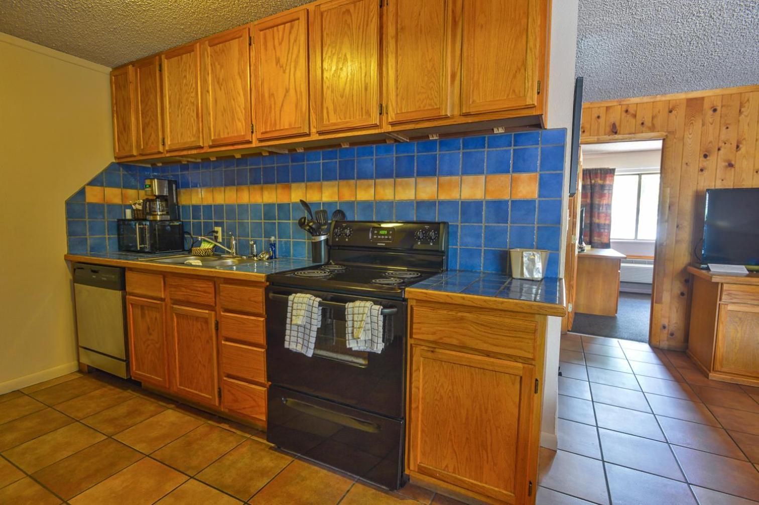 Rustic Inn photo 95