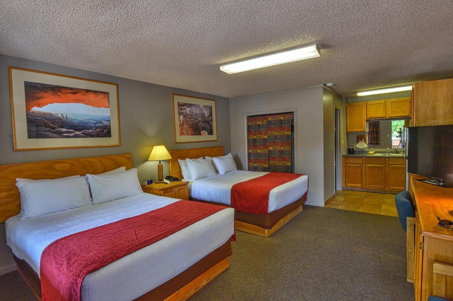 Rustic Inn photo 38