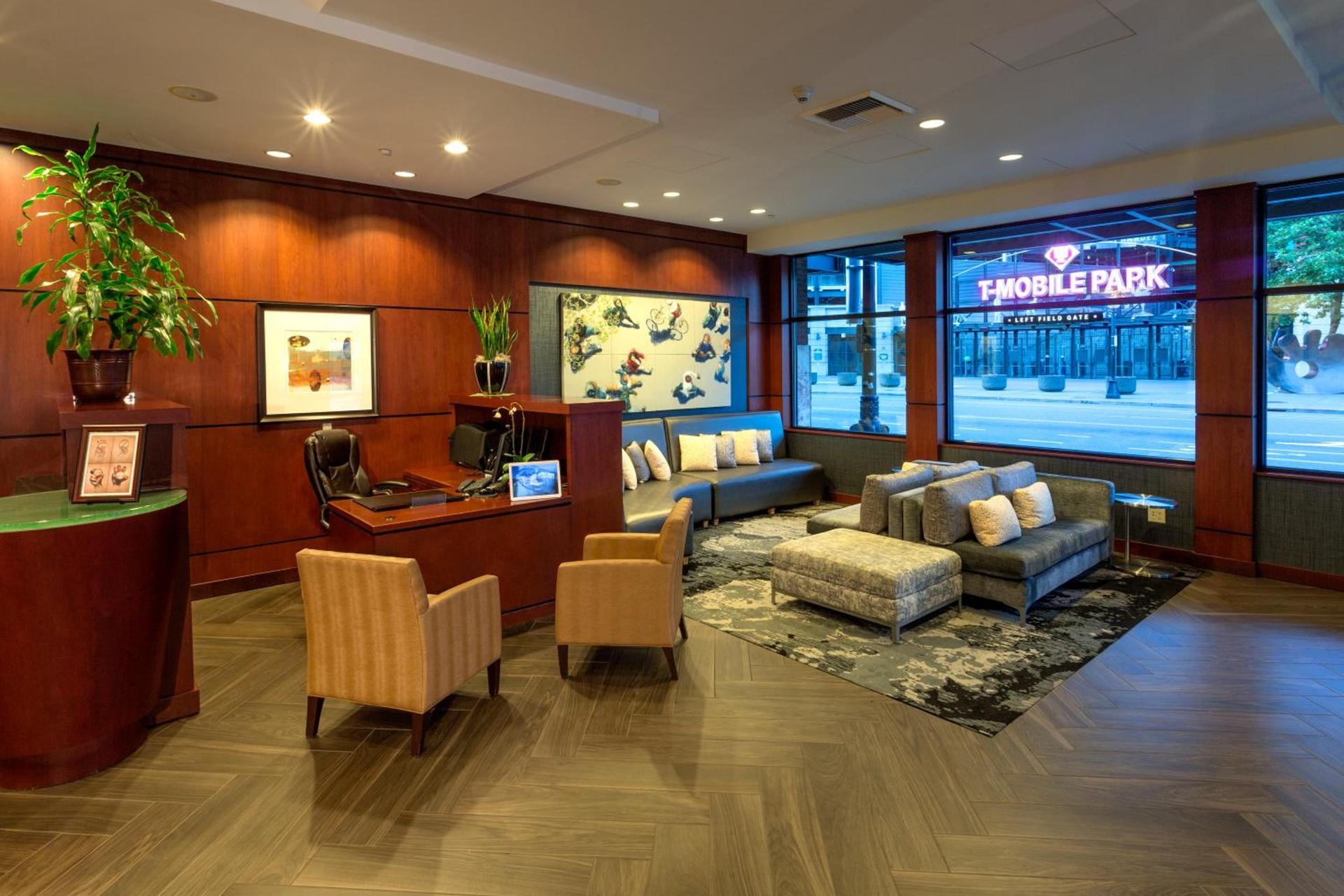 Silver Cloud Hotel - Seattle Stadium photo 2