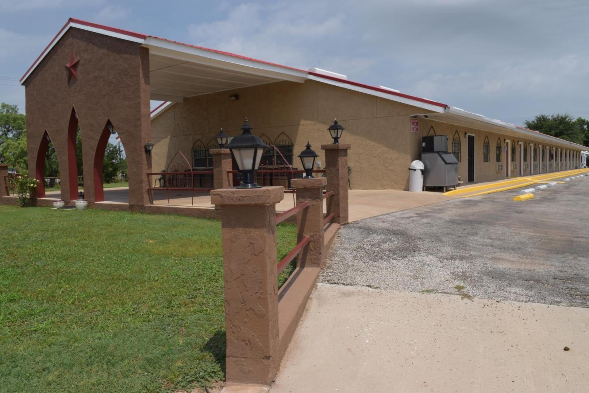 Albany Inn & RV Campground photo 6