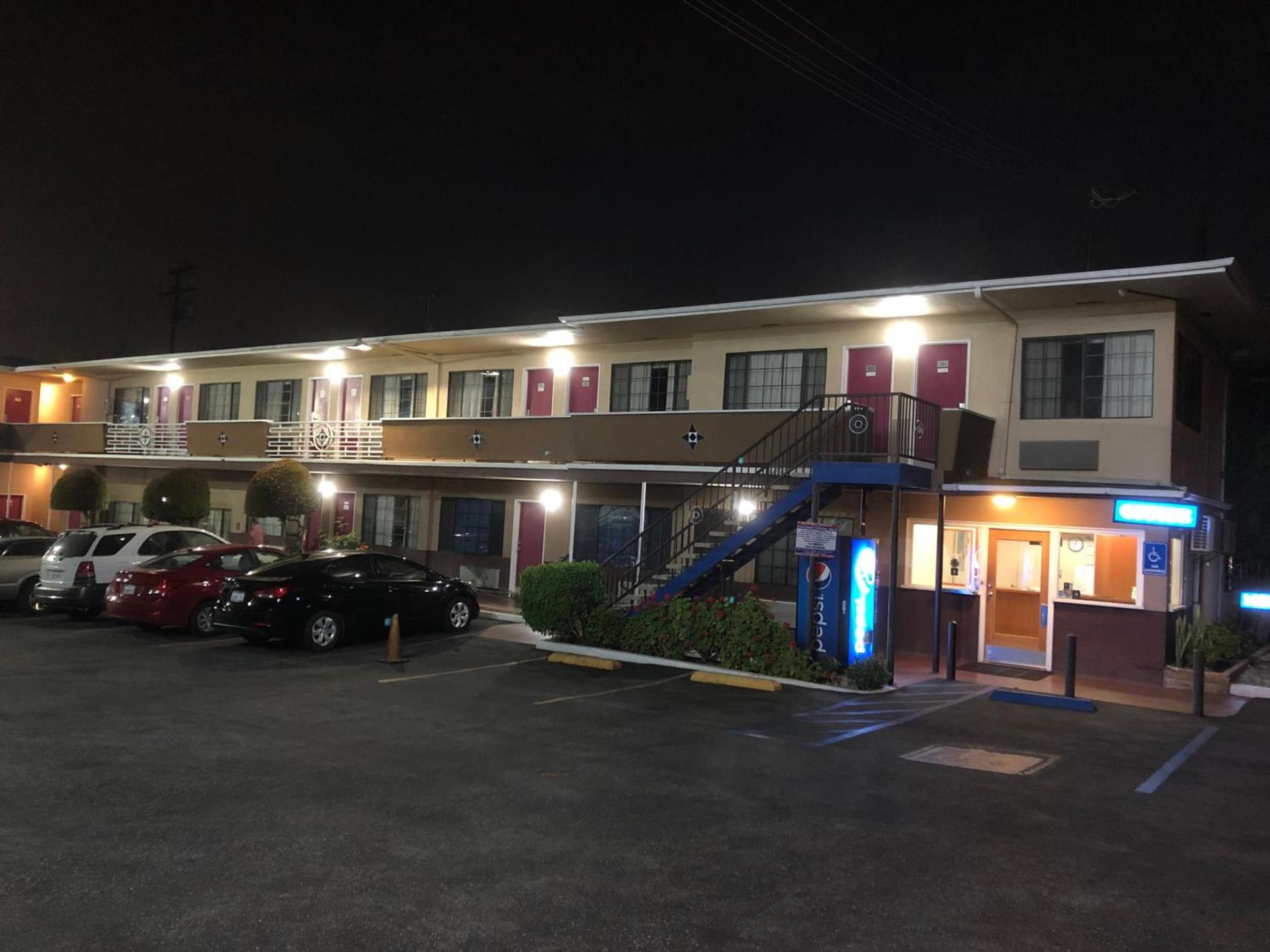 Whittier Travel Inn photo 29