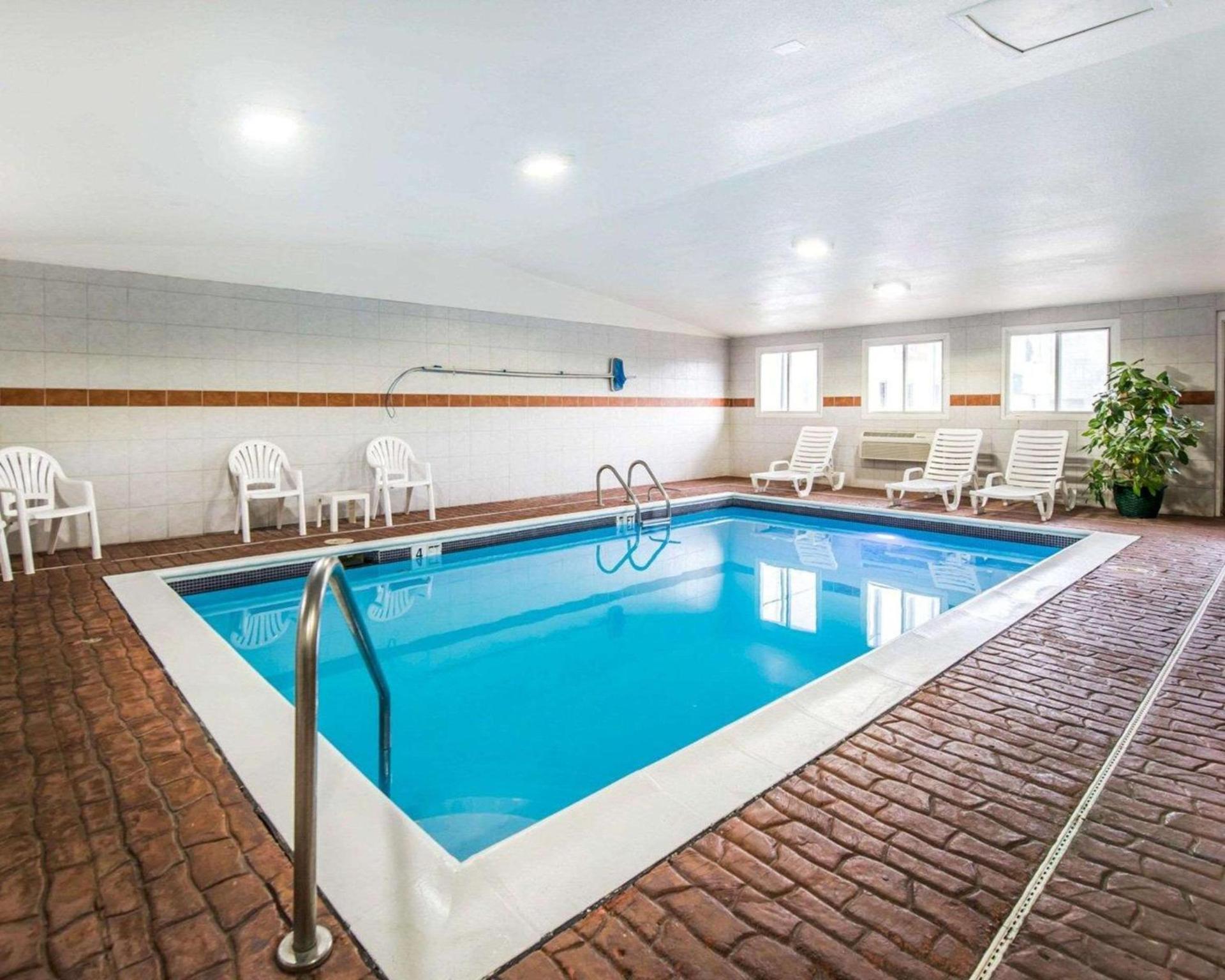 Days Inn by Wyndham Canon City photo 16