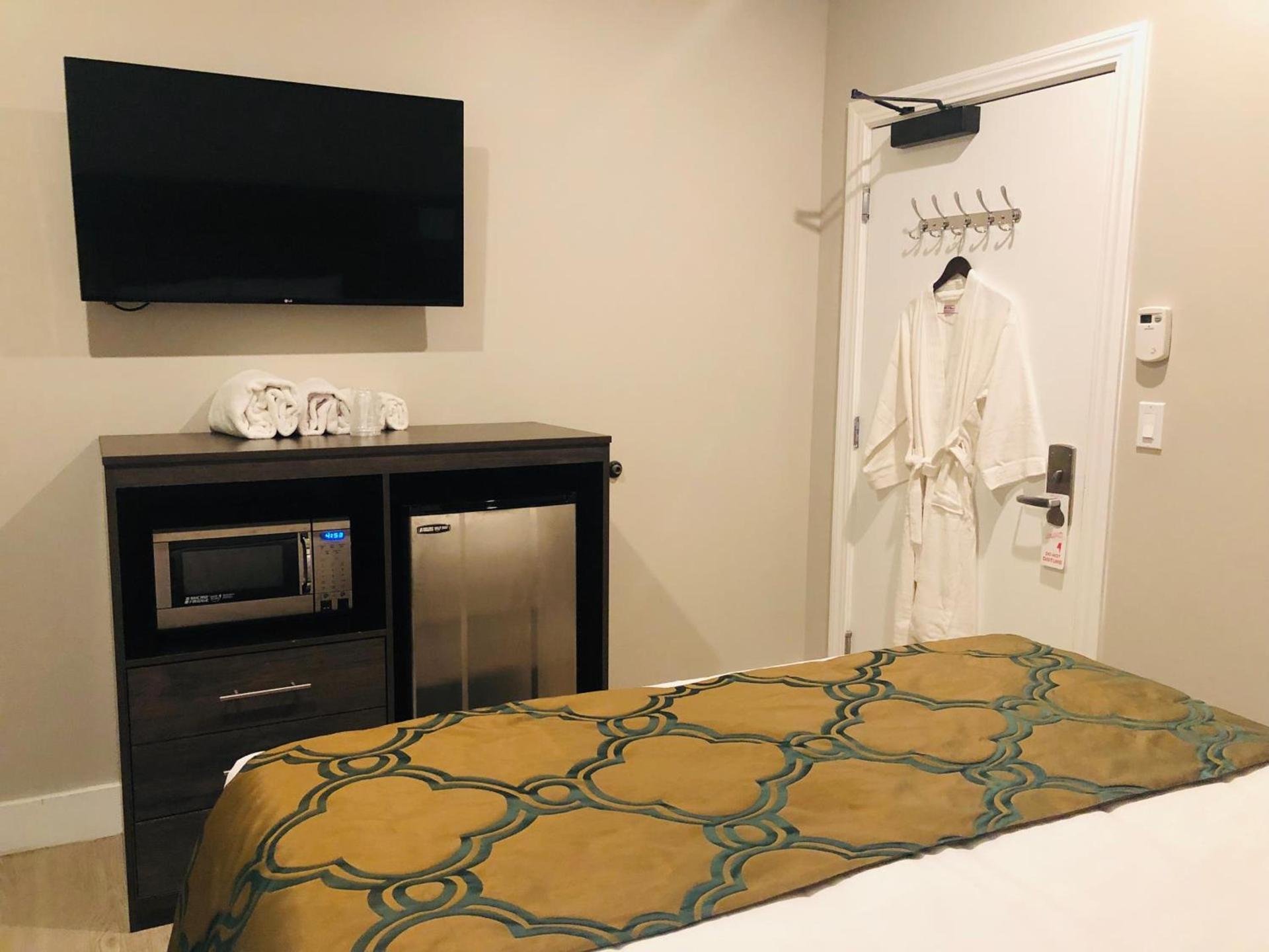 Bay Hotel photo 16