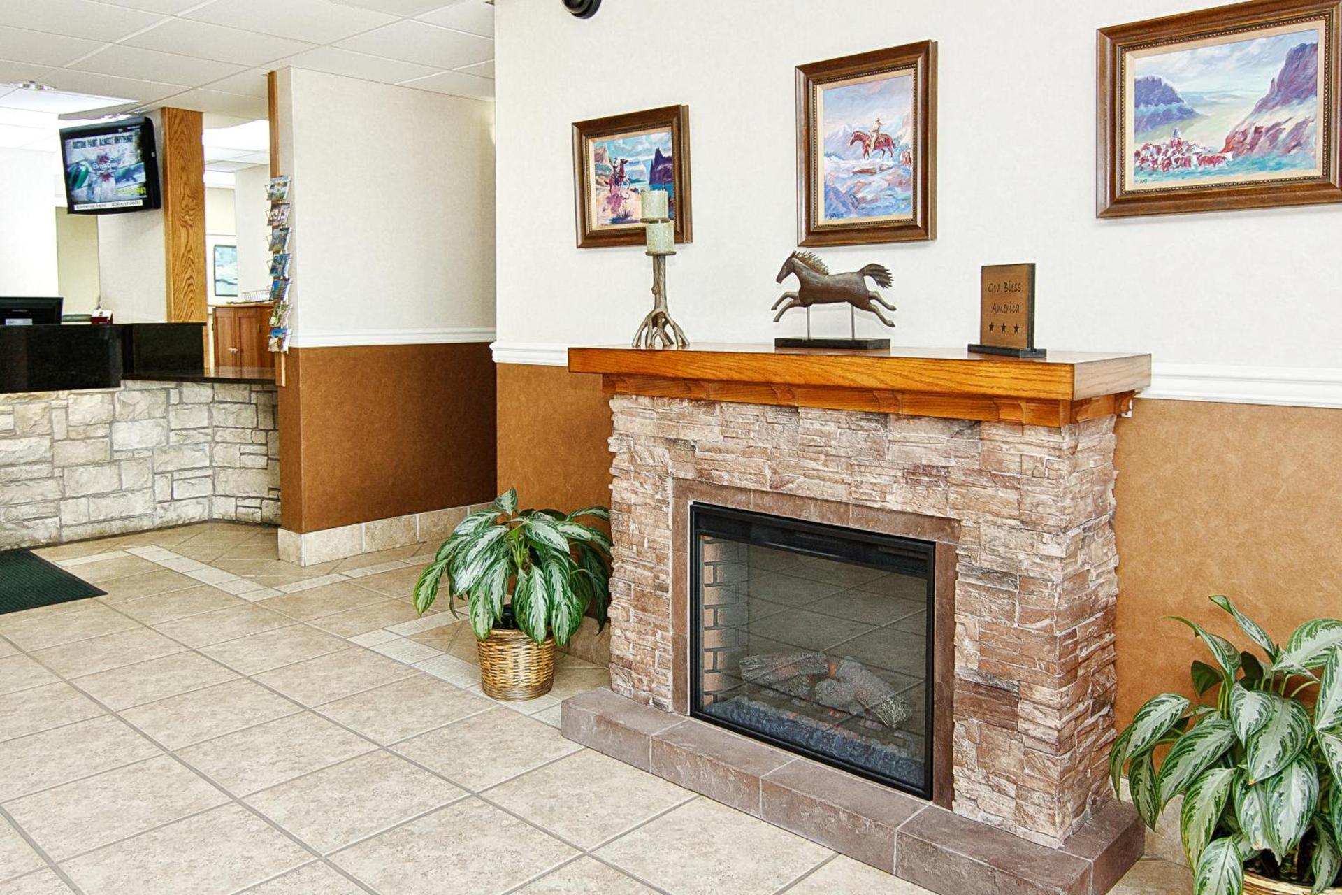 Boothill Inn and Suites photo 16