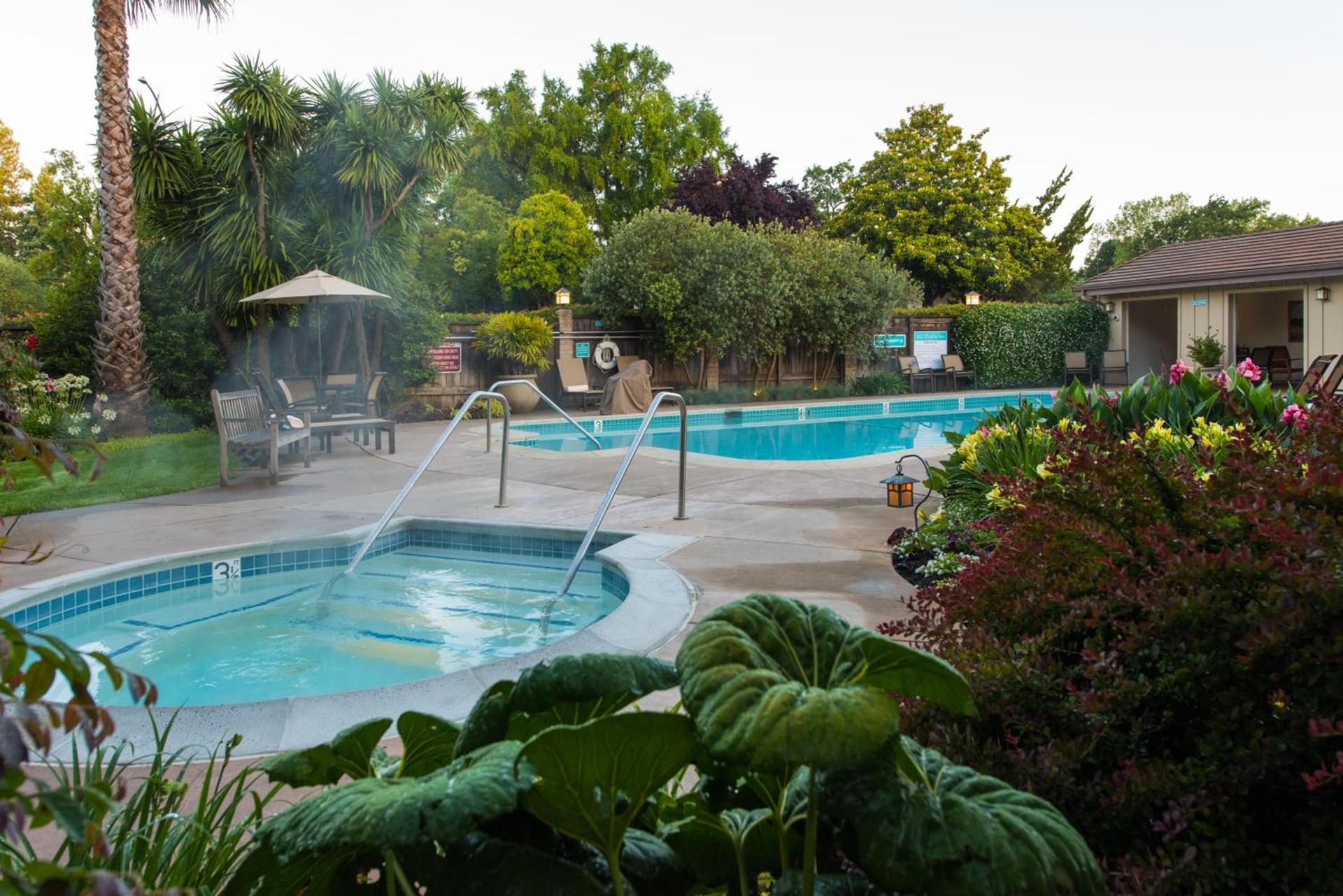 El Pueblo Inn photo 7