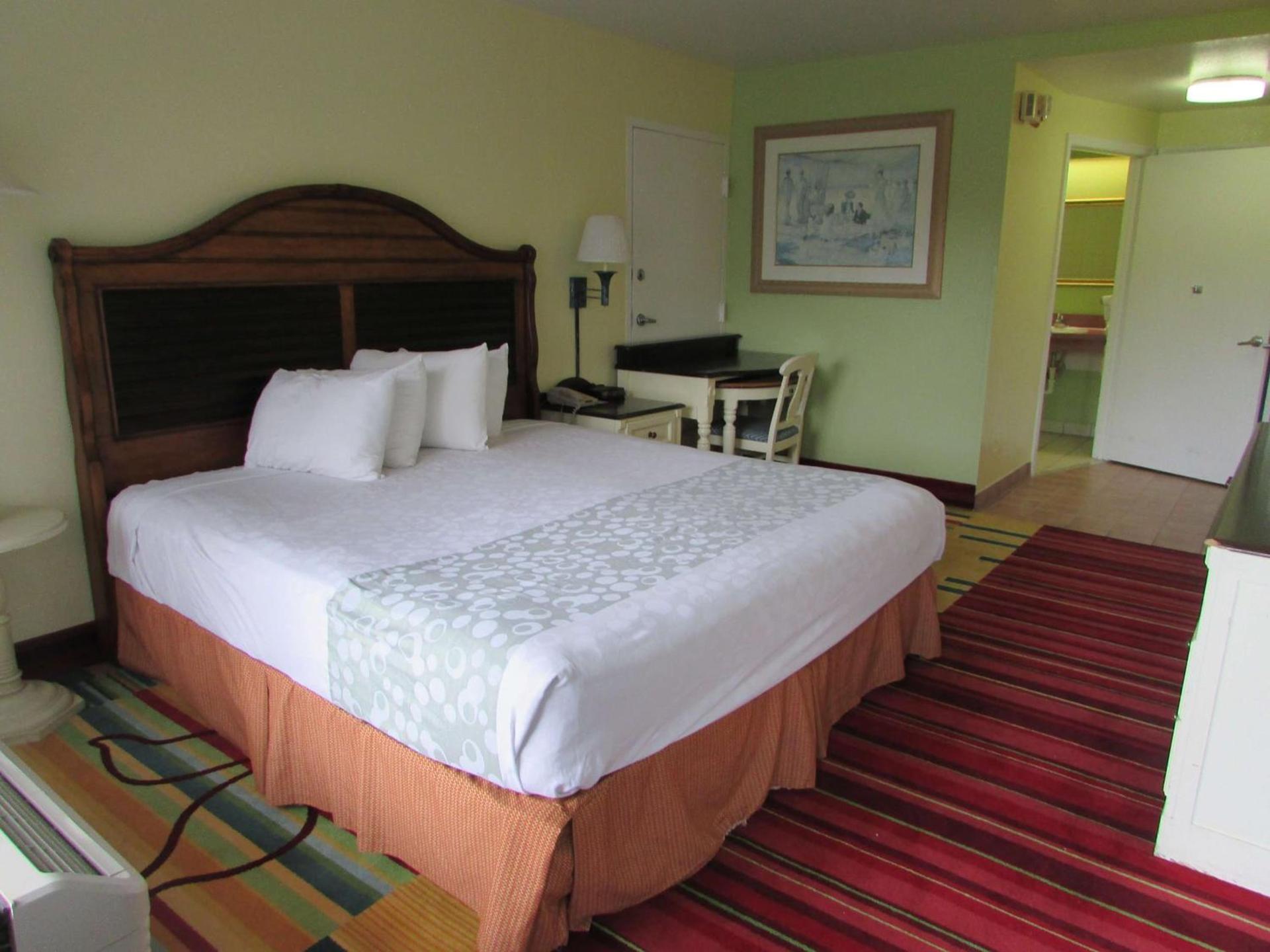 Seralago Hotel & Suites Main Gate East photo 10