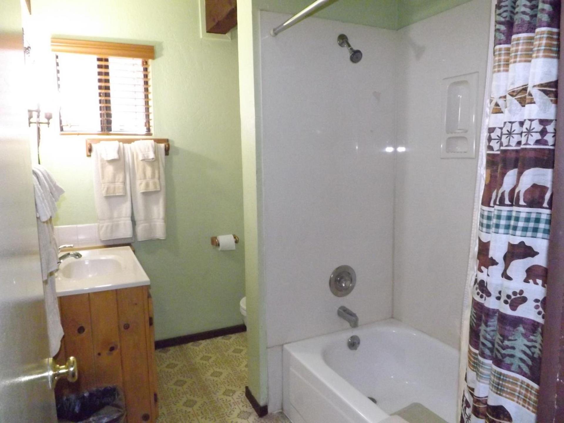 Arizona Mountain Inn & Cabins photo 15