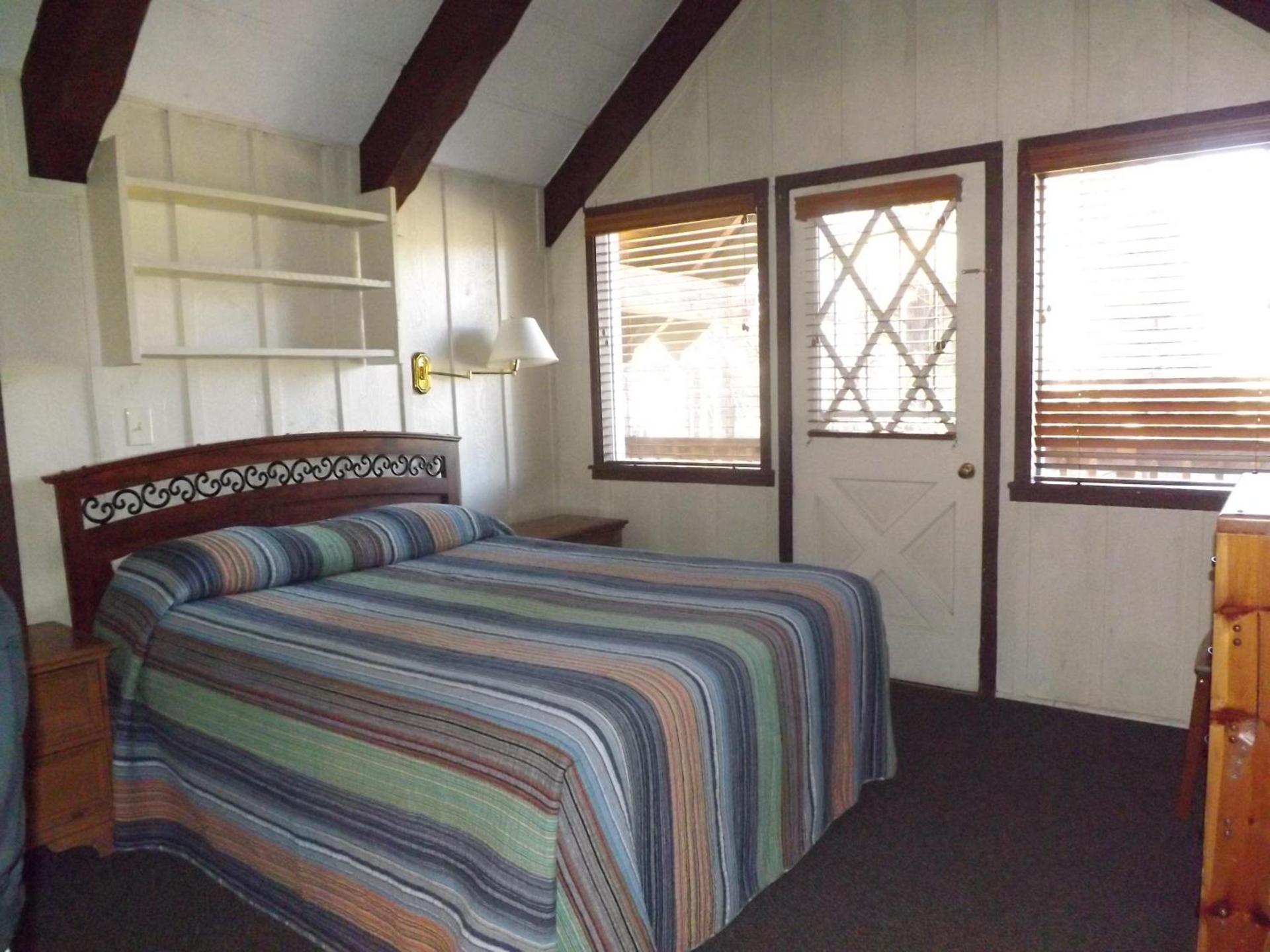 Arizona Mountain Inn & Cabins photo 12