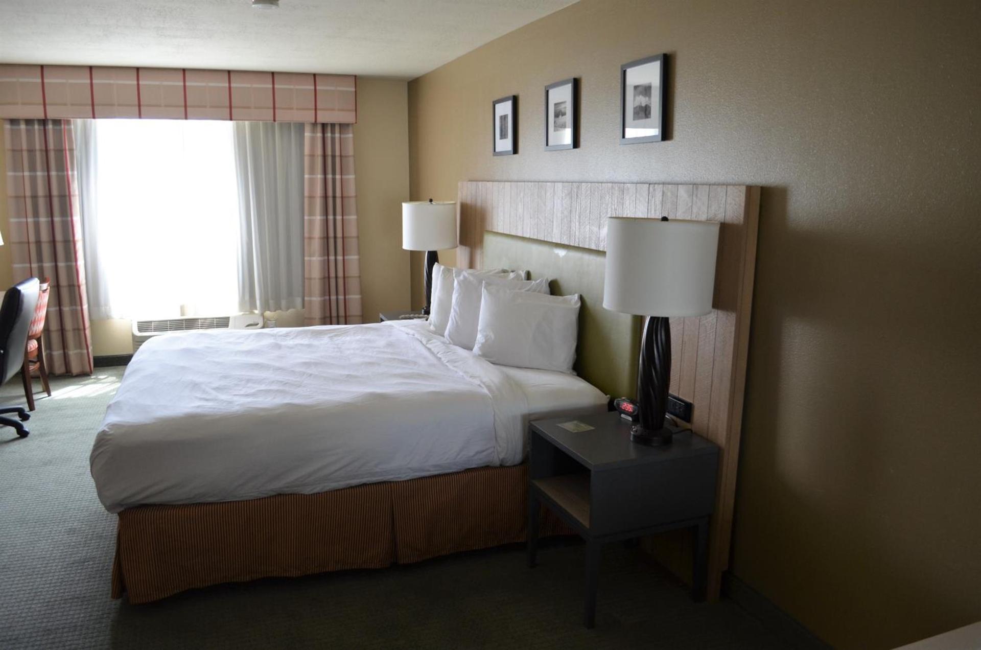 Country Inn & Suites by Radisson, West Valley City, UT photo 28
