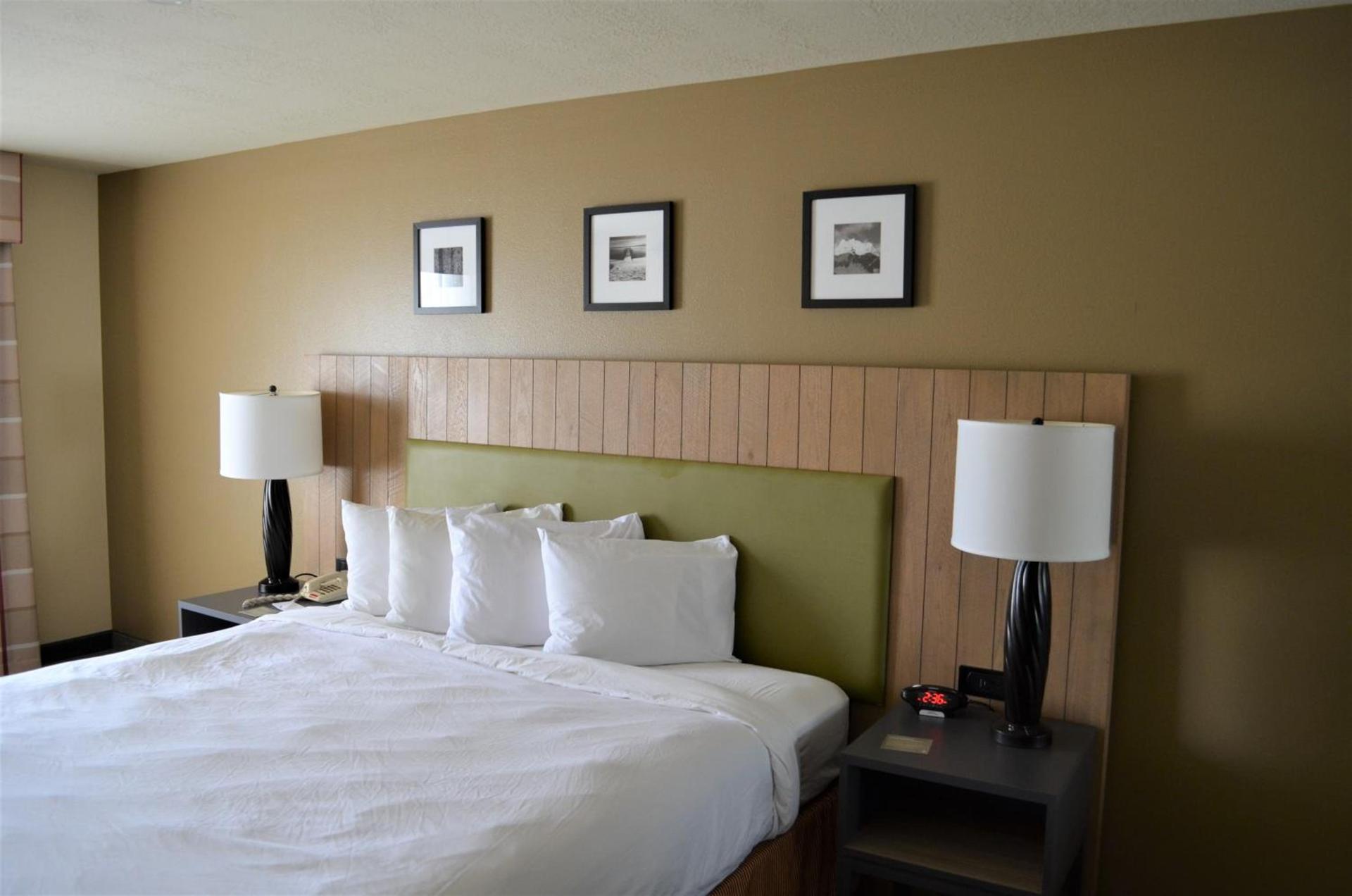 Country Inn & Suites by Radisson, West Valley City, UT photo 27