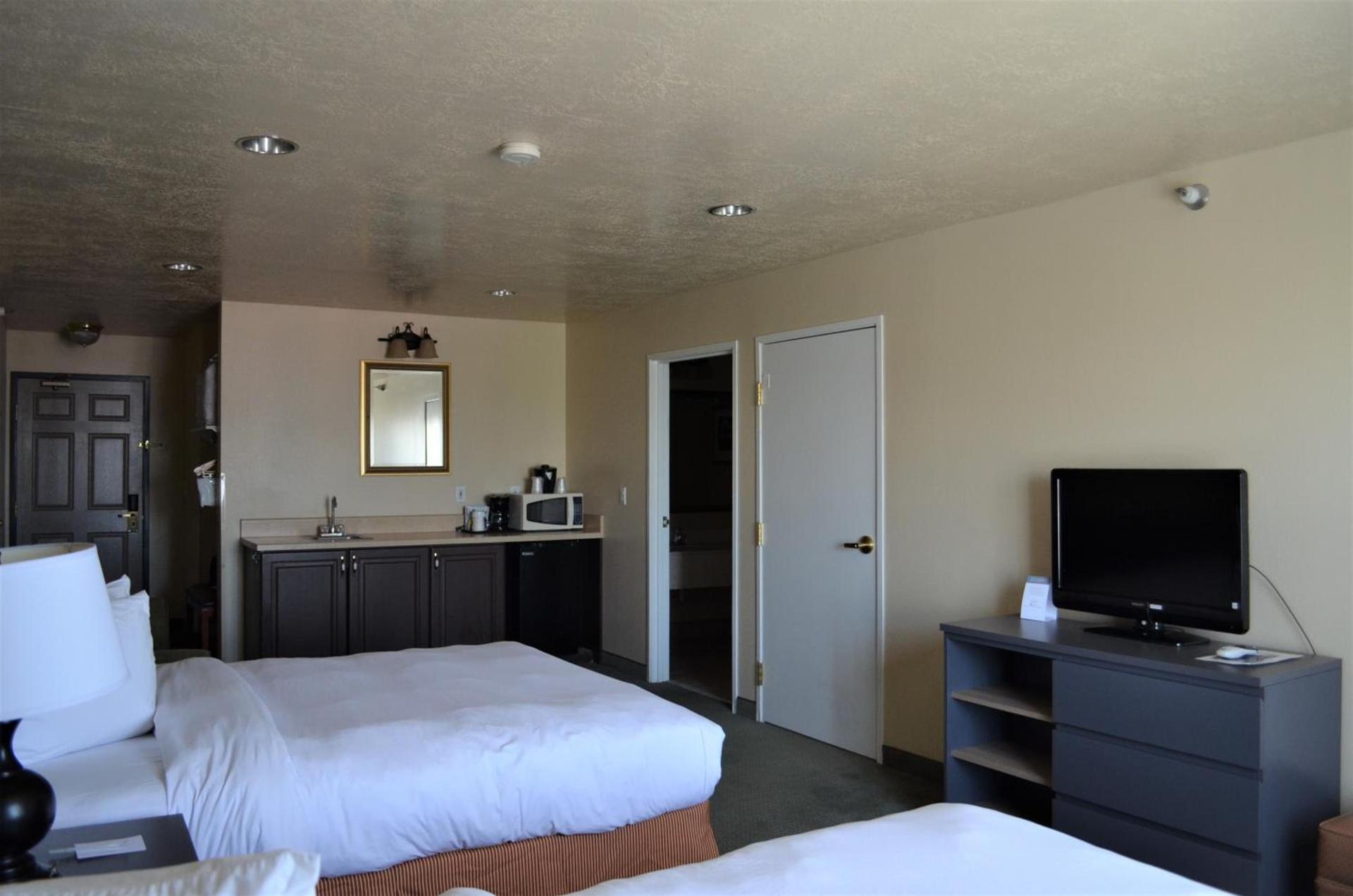 Country Inn & Suites by Radisson, West Valley City, UT photo 26