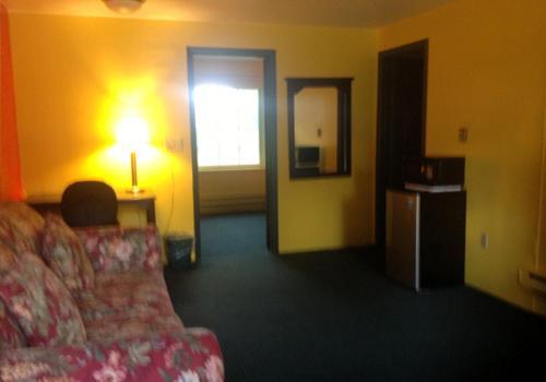 Holly Motel Southampton photo 15