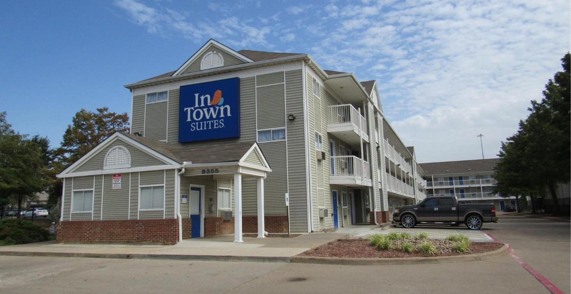 InTown Suites Extended Stay Dallas TX - Park Central photo 1