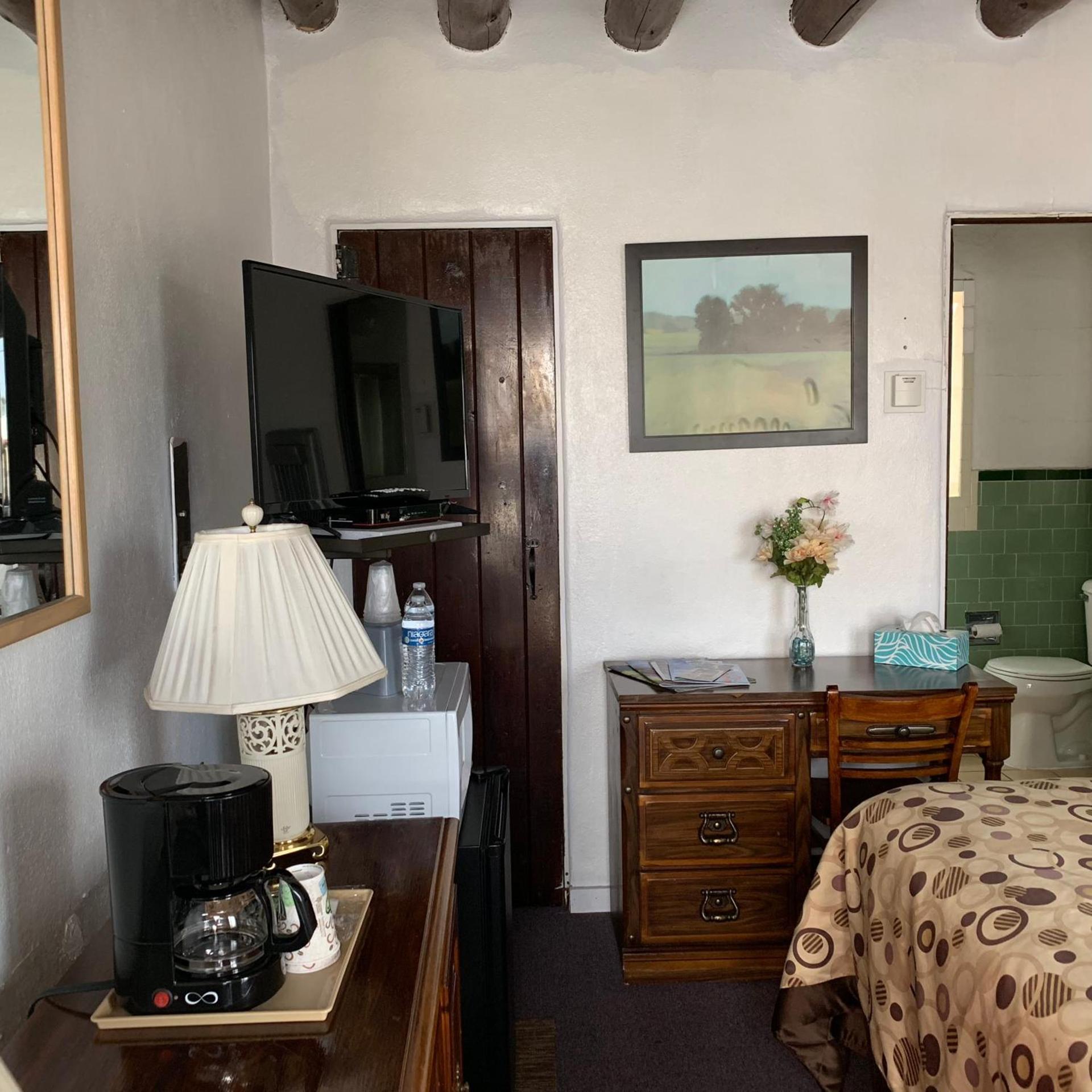 Cottonwood Court Motel photo 17