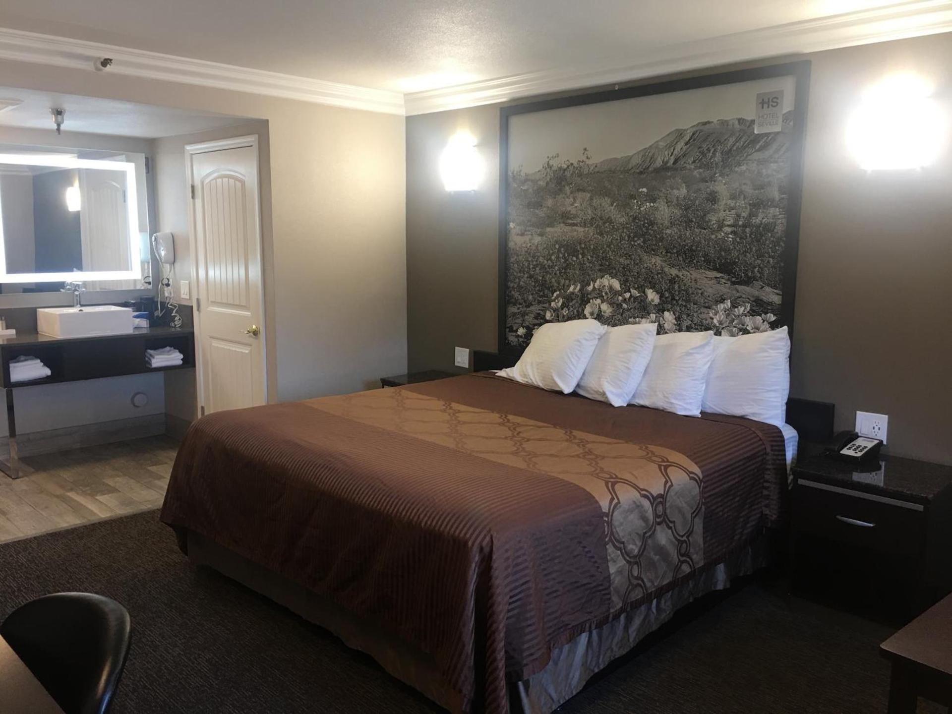 Hotel Seville - Ontario Airport/Chino photo 3