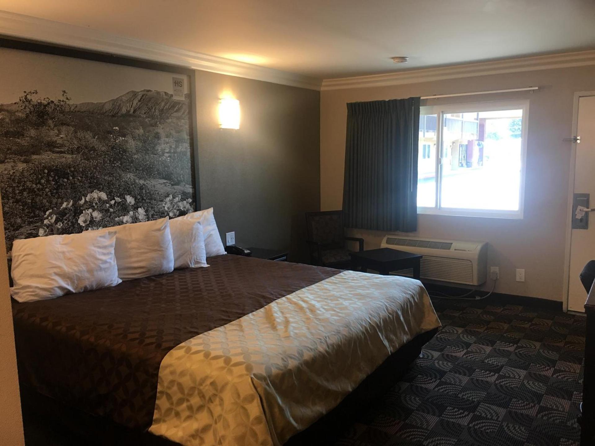Hotel Seville - Ontario Airport/Chino photo 10