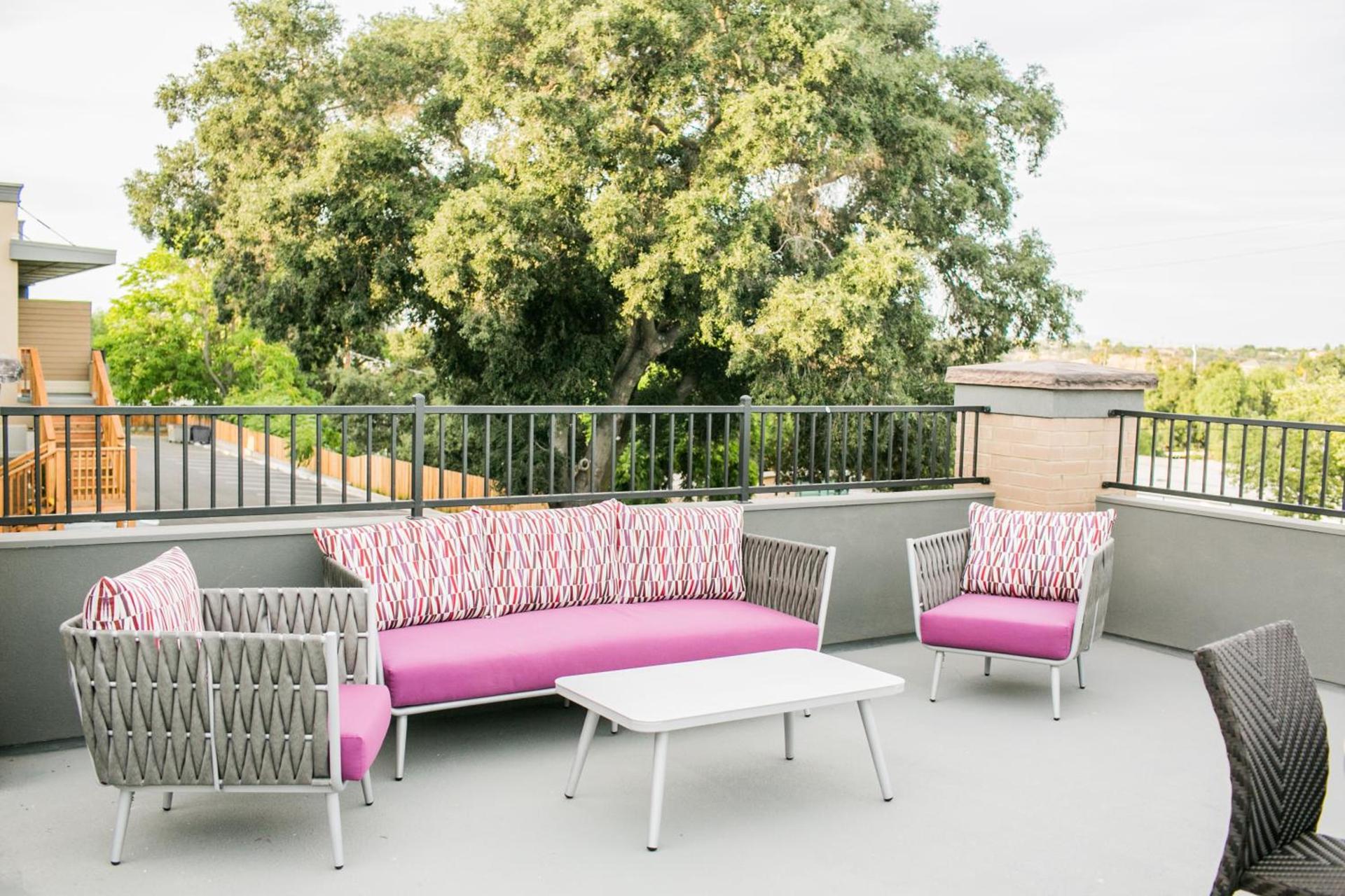 Hotel Siri Downtown - Paso Robles photo 11