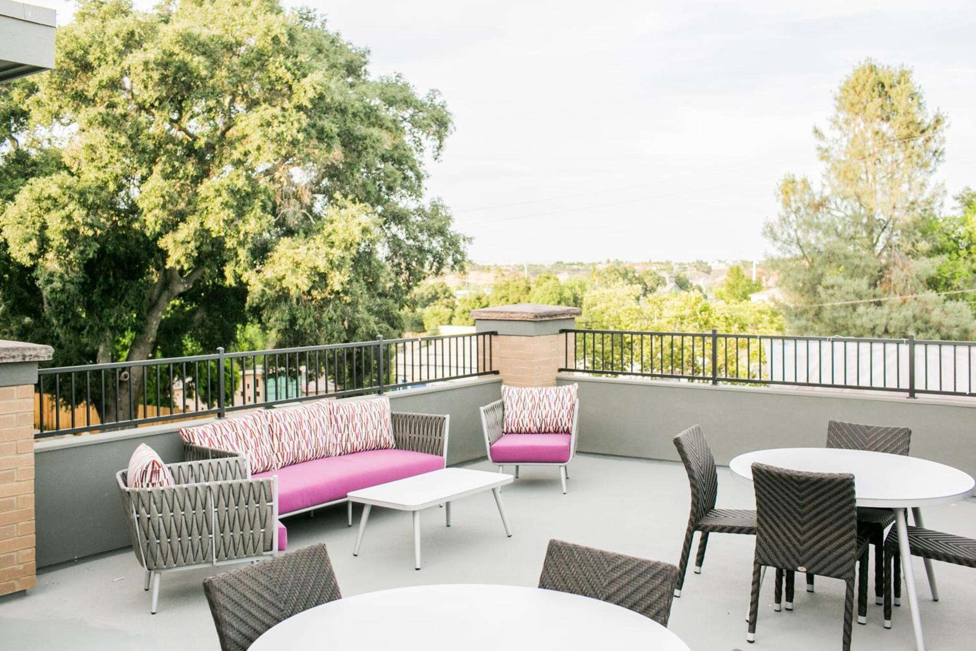 Hotel Siri Downtown - Paso Robles photo 12