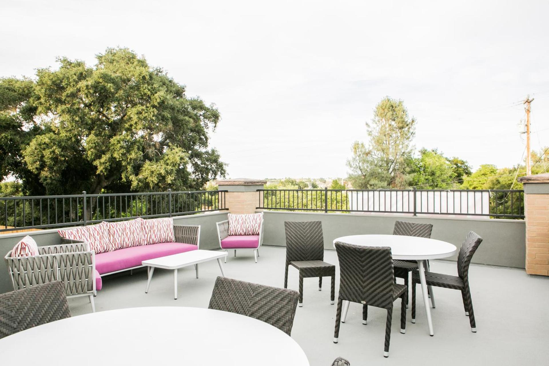Hotel Siri Downtown - Paso Robles photo 14