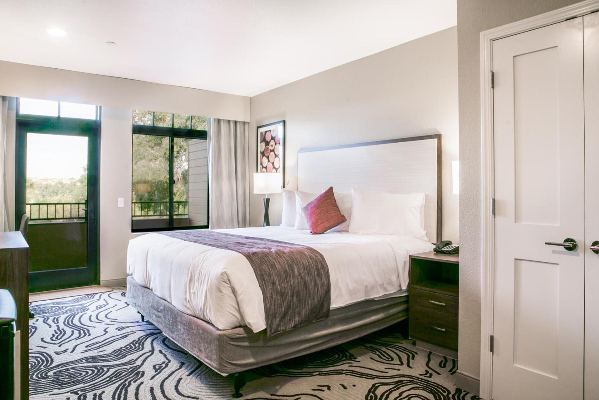 Hotel Siri Downtown - Paso Robles photo 17