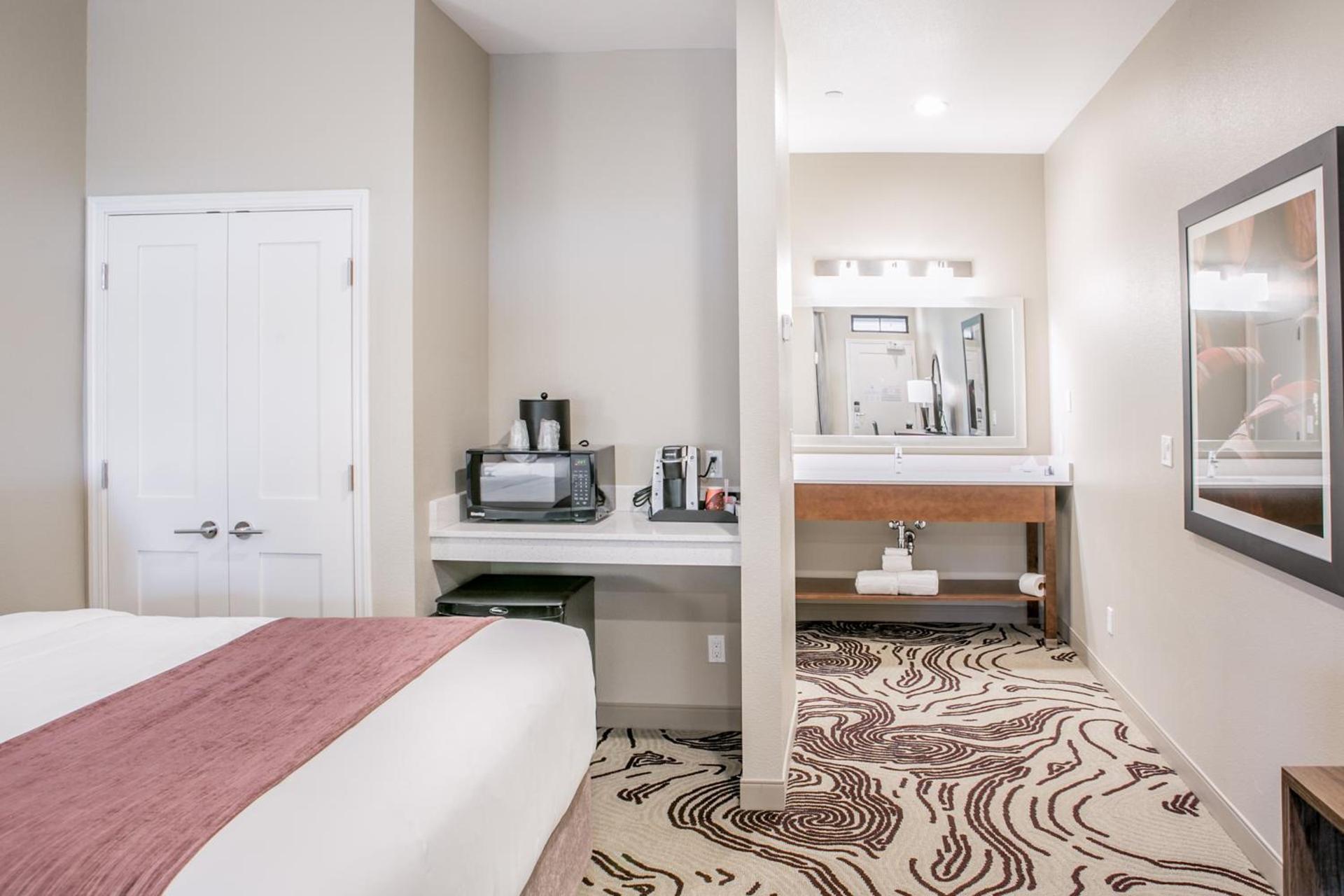 Hotel Siri Downtown - Paso Robles photo 19