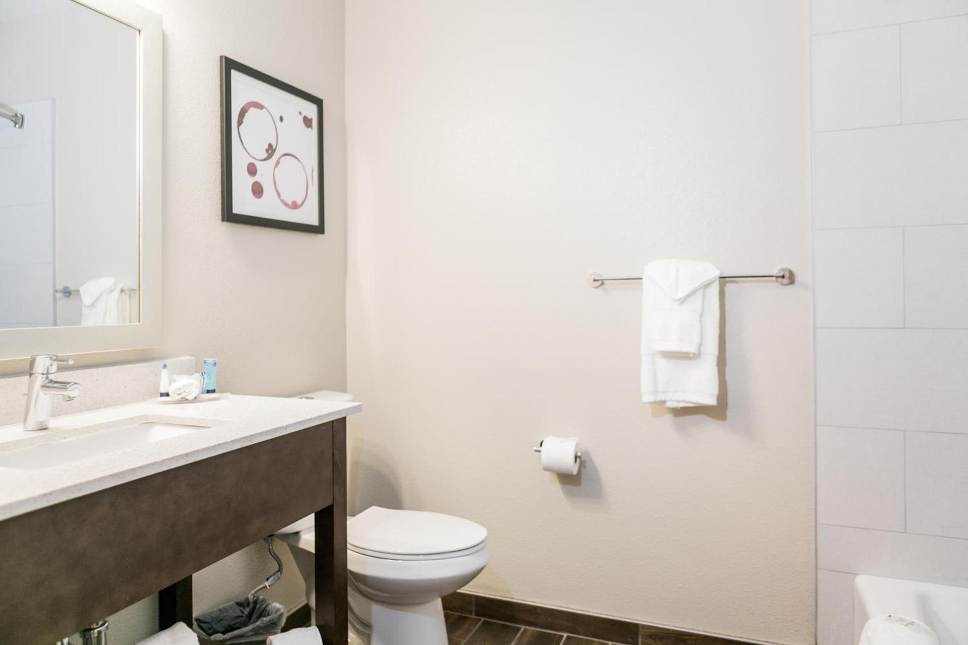 Hotel Siri Downtown - Paso Robles photo 34