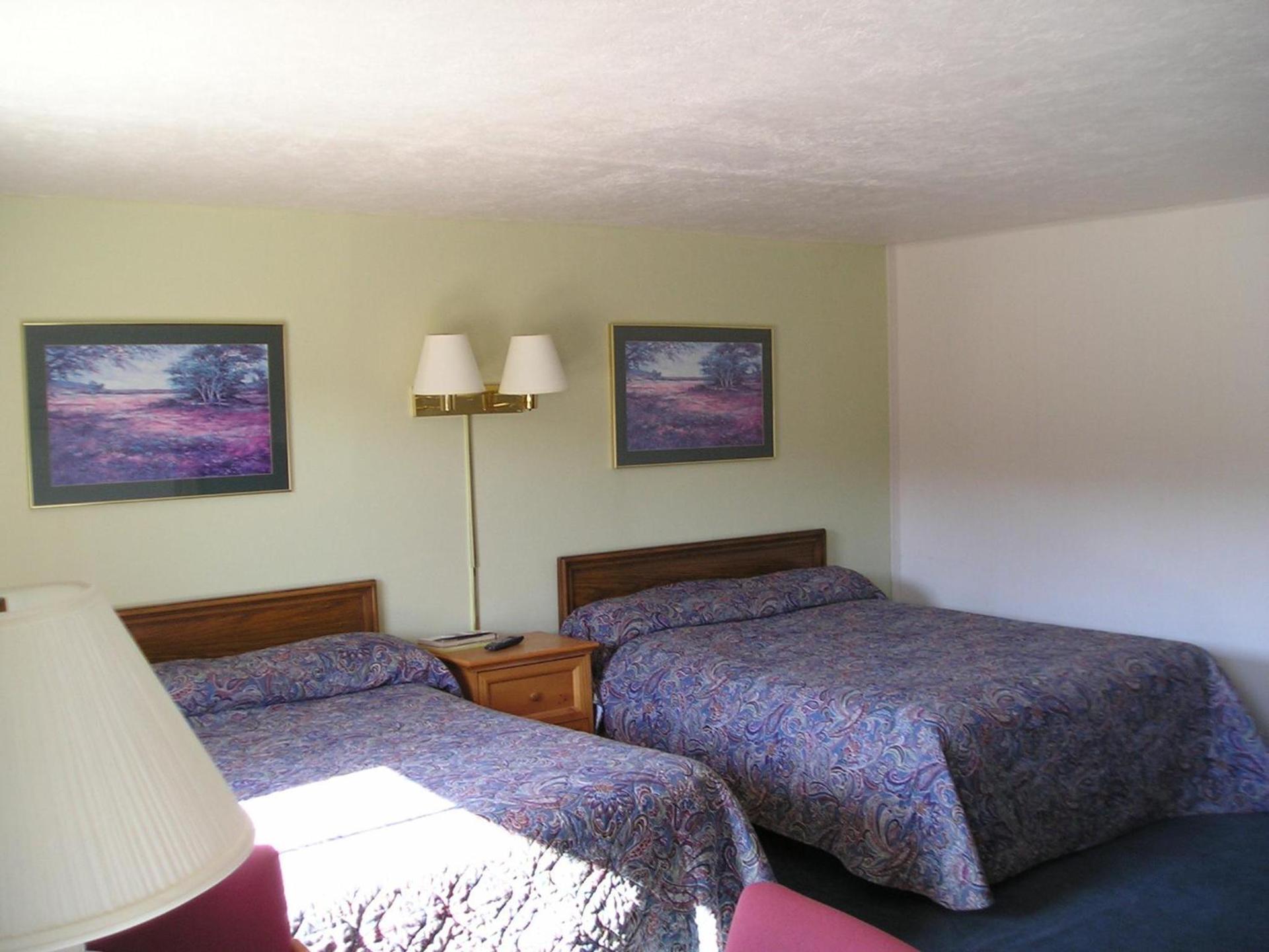 Yellowstone Country Inn photo 3