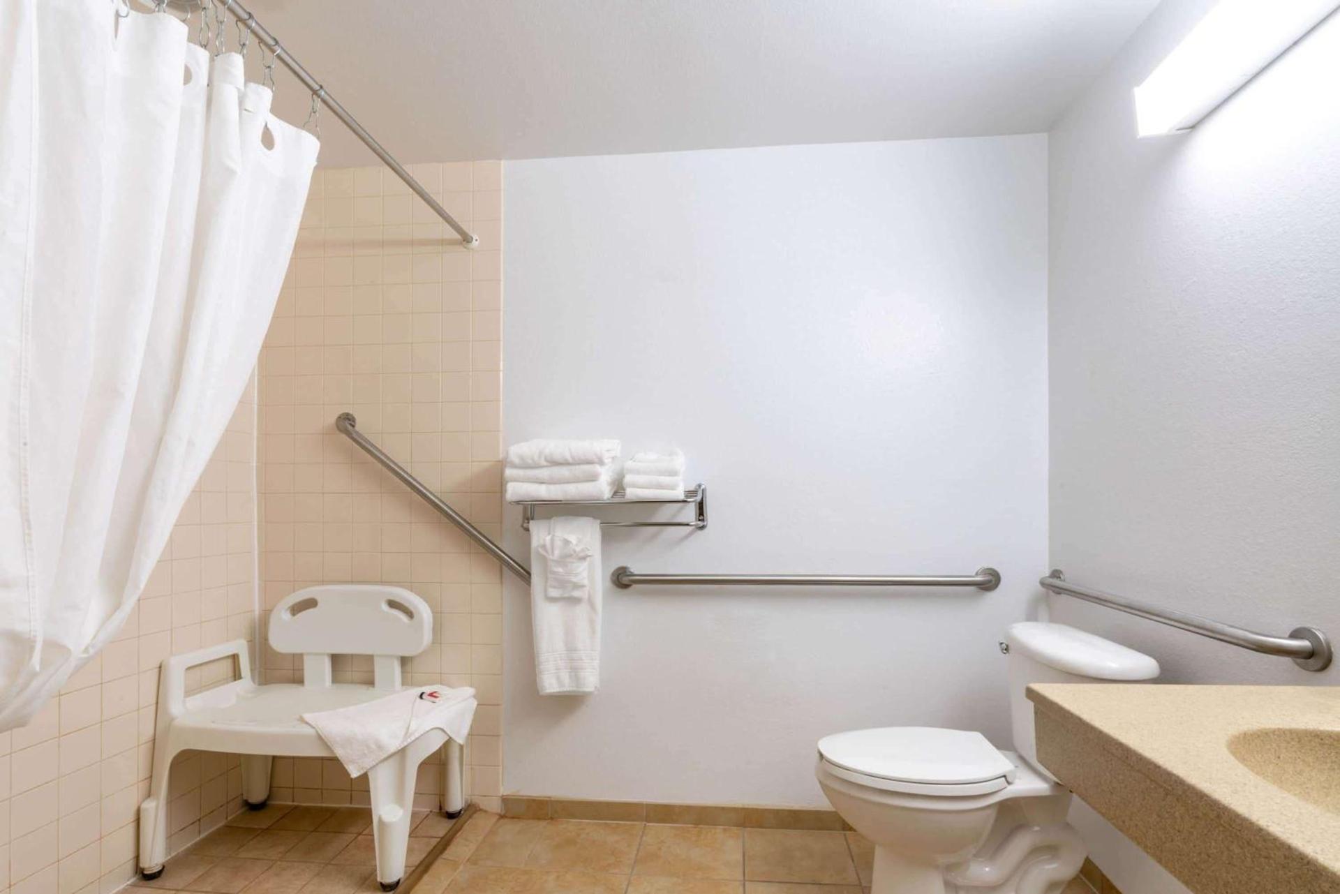 Microtel Inn & Suites photo 15