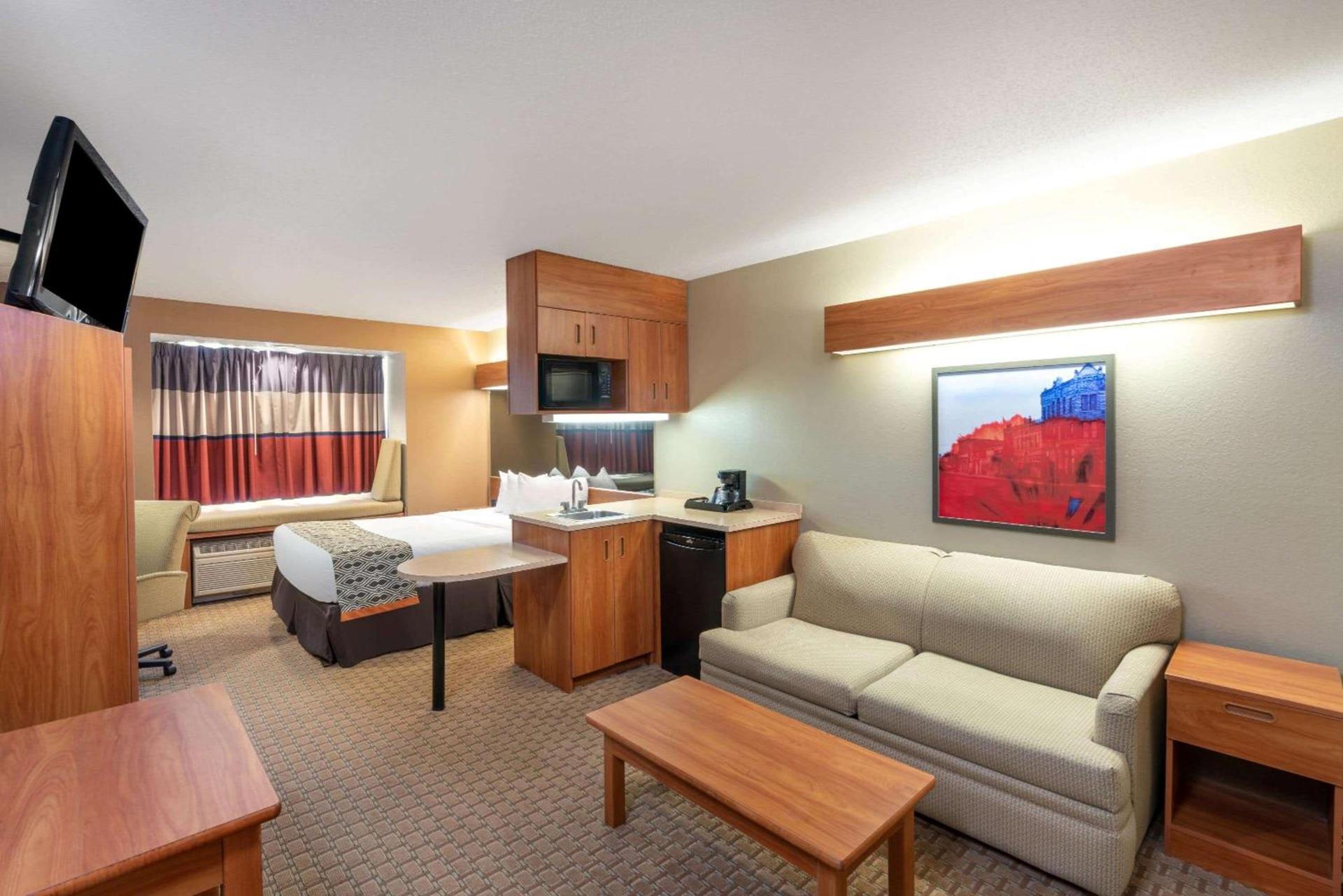 Microtel Inn & Suites photo 13
