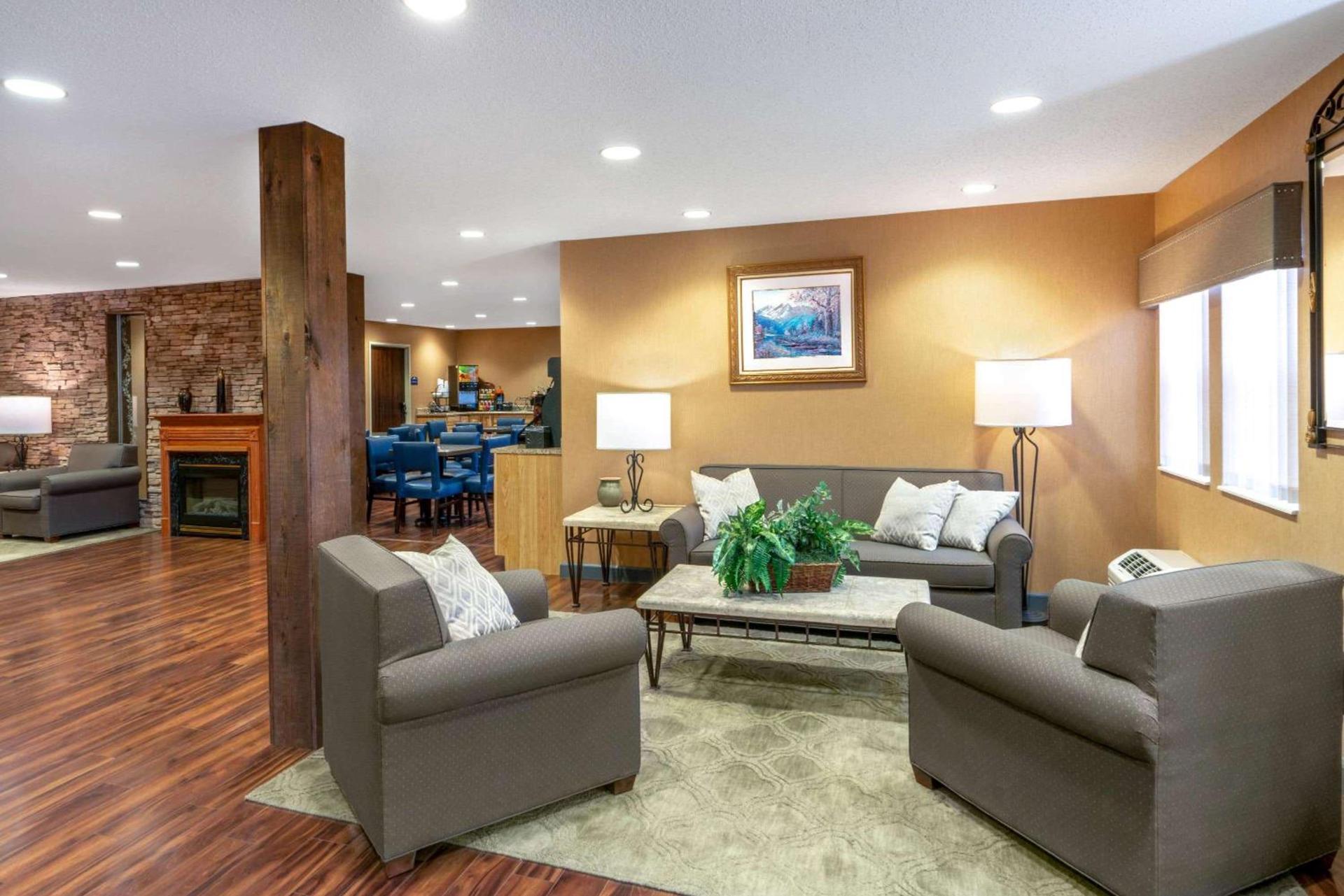 Microtel Inn & Suites photo 12