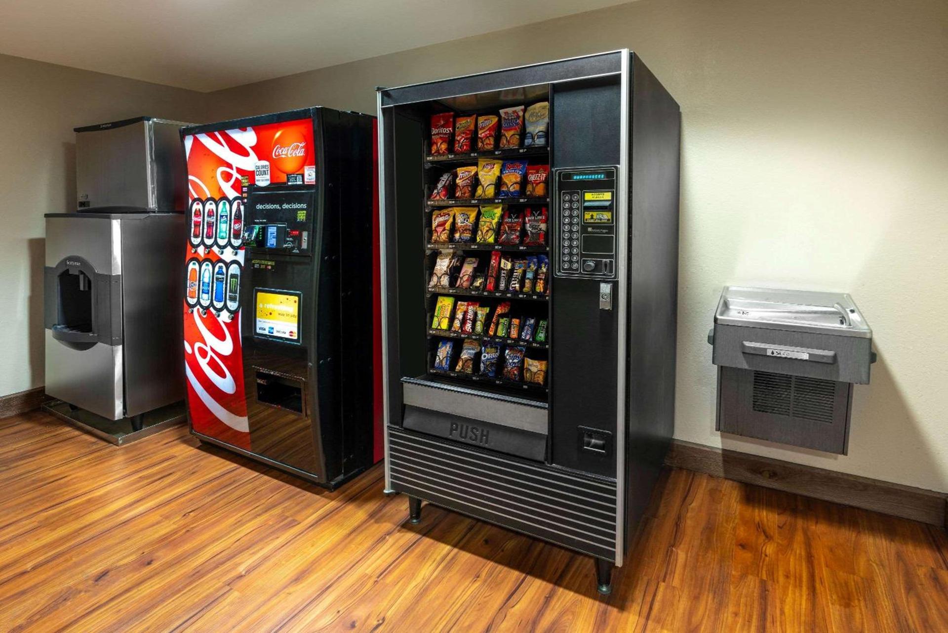 Microtel Inn & Suites photo 9